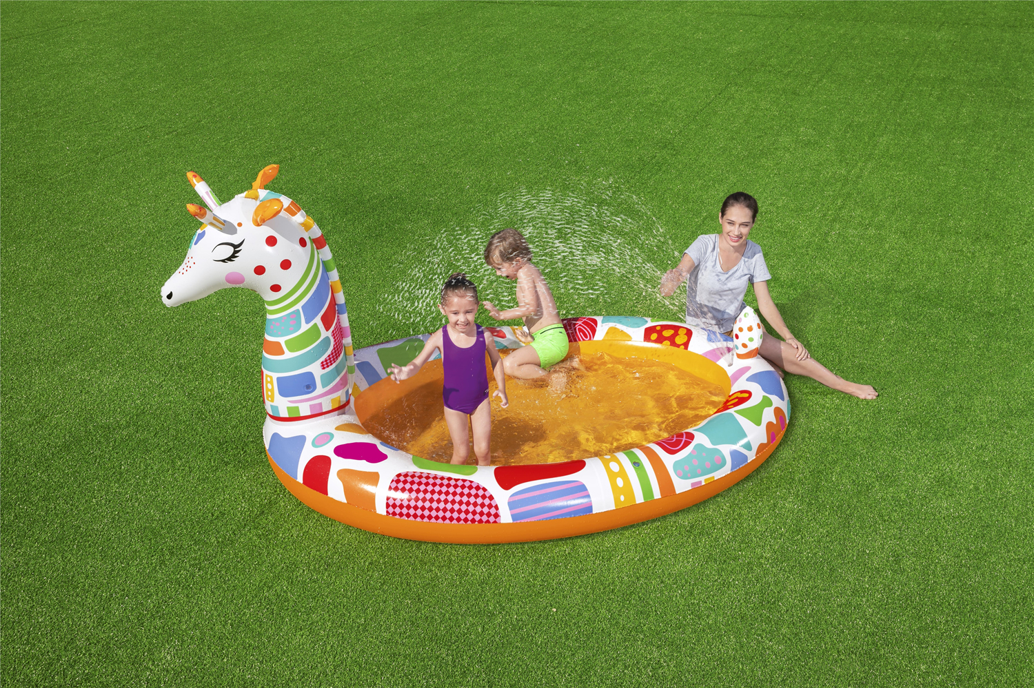 Bestway® 8'9" x 62" x 50"/2.66m x 1.57m x 1.27m Groovy Giraffe Sprayer Pool