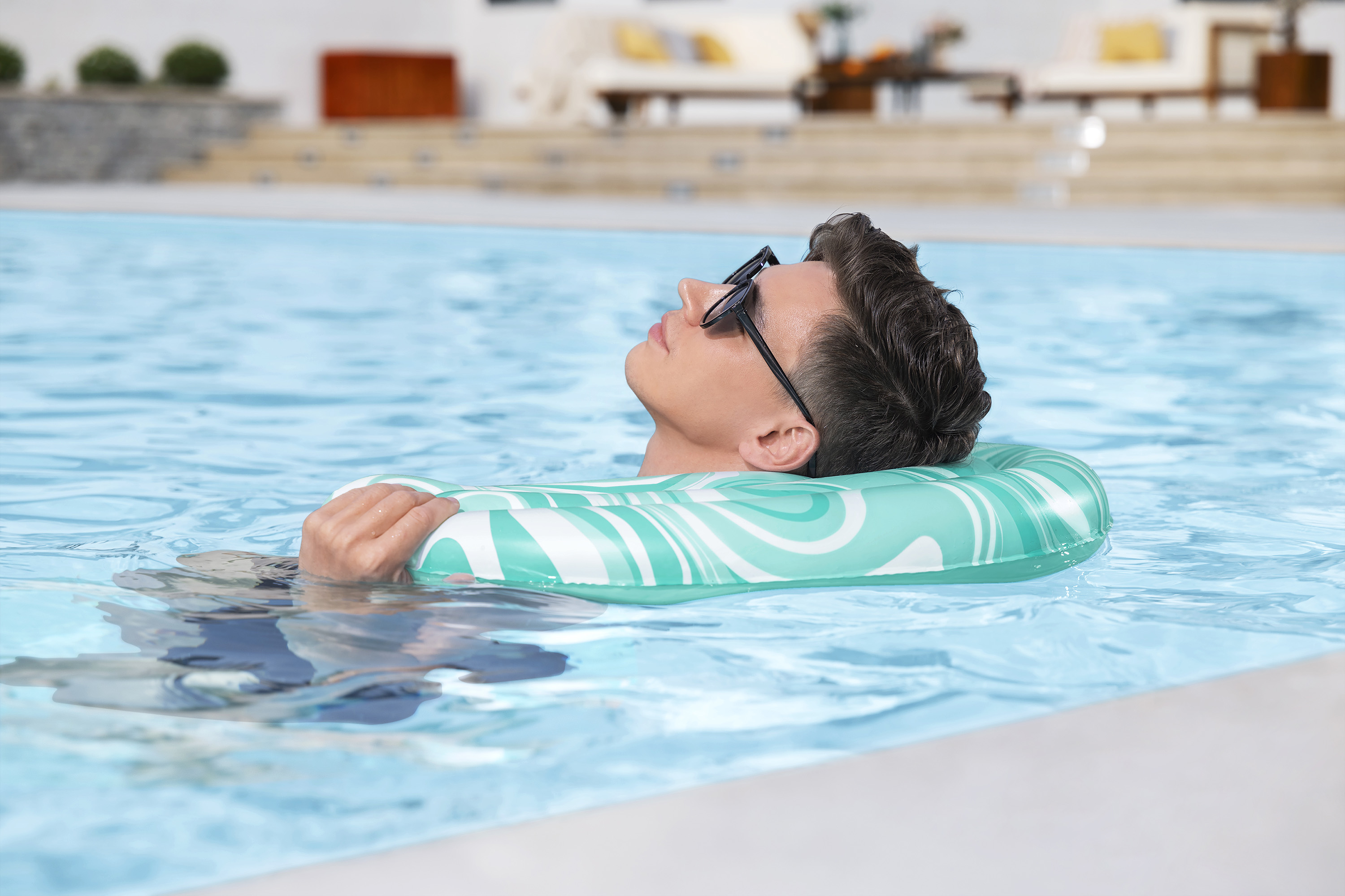 Multifunktions Schwimmkissen Mondwelle 80 x 48 cm