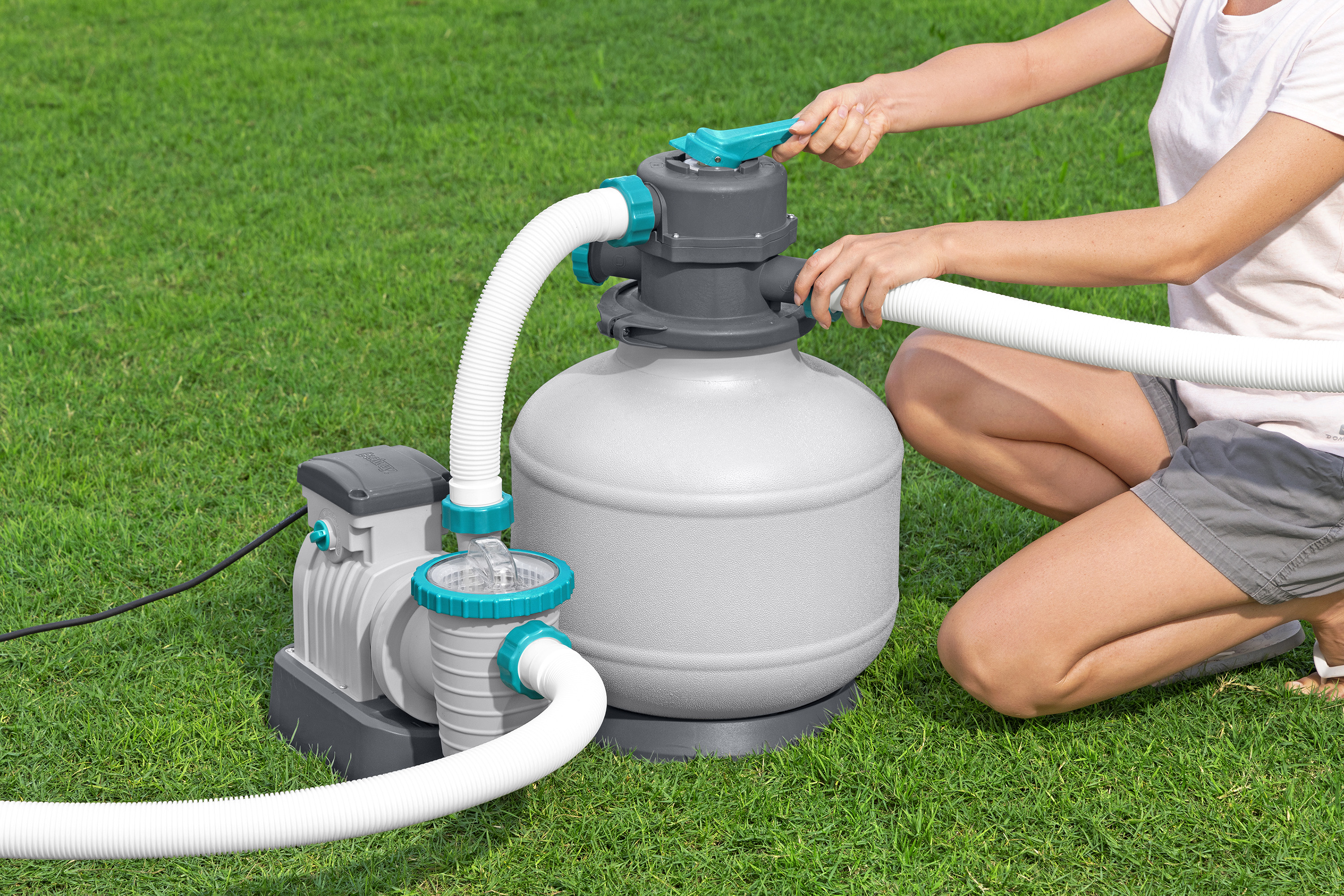 Hydrium™ Stahlwandpool Komplett-Set mit Sandfilteranlage Ø 549 x 132 cm, Holz-Optik (Palisander), rund