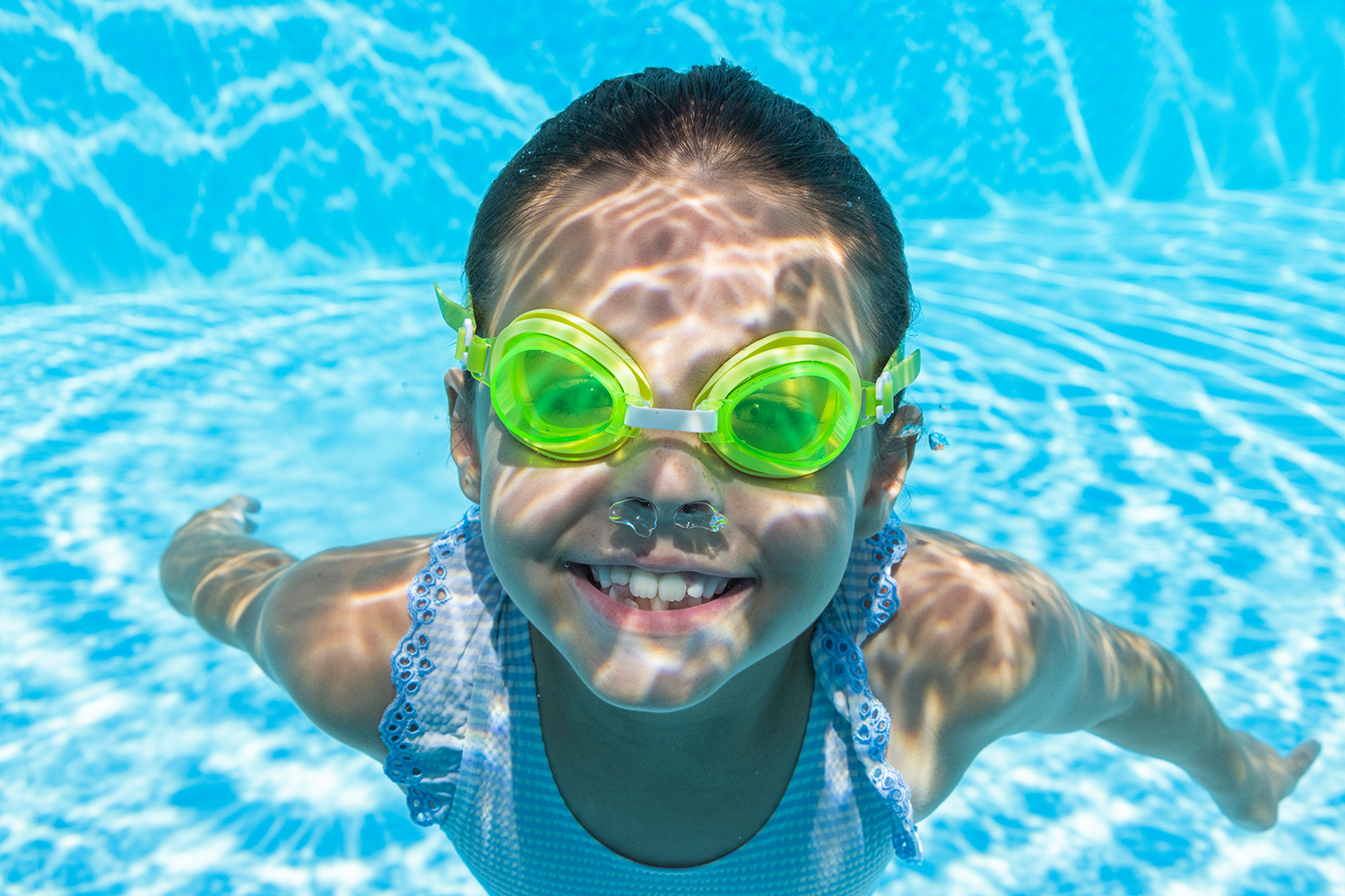 Aqua Burst Essential™ Schwimmbrille ab 3 Jahren, sortiert