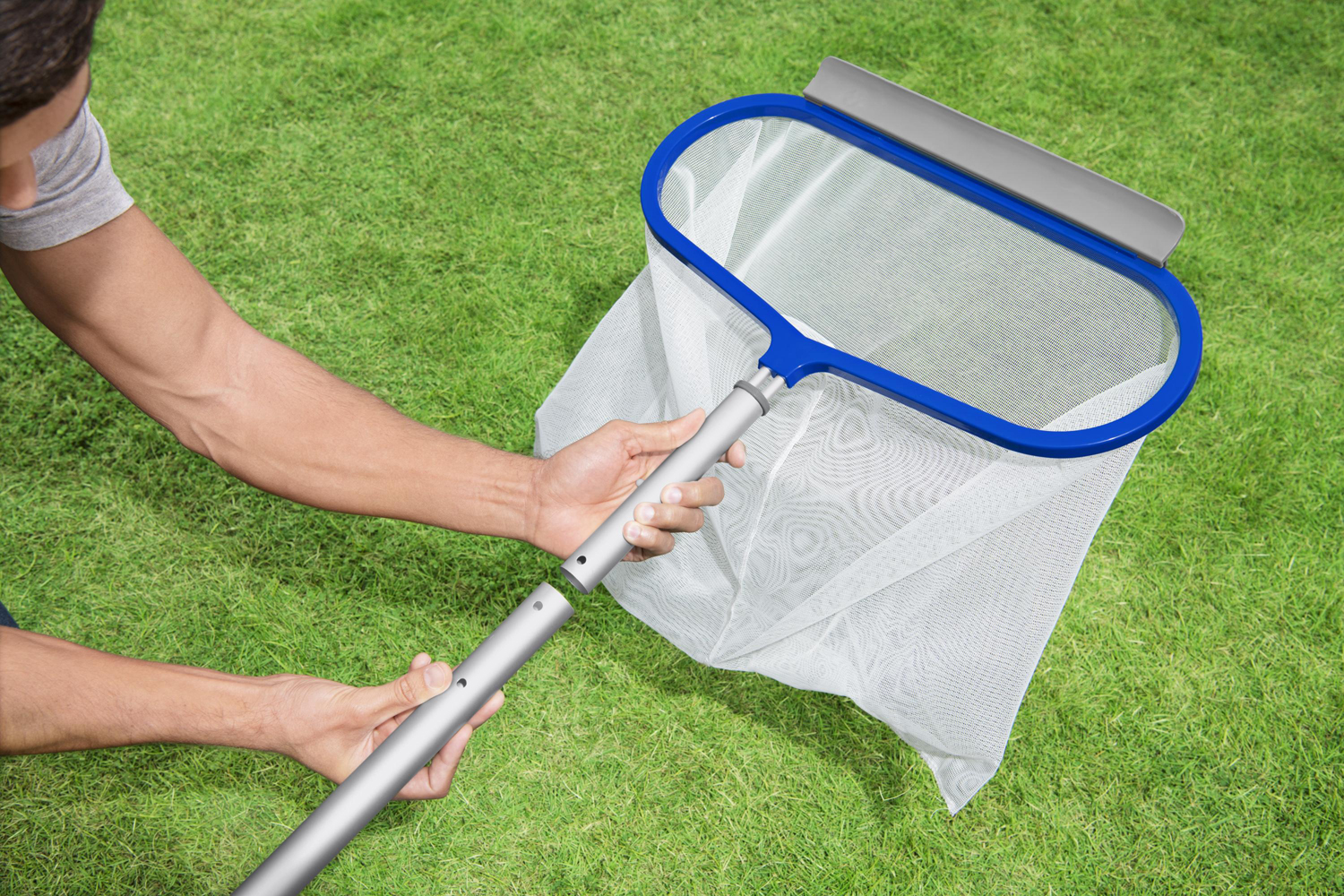 Flowclear™ Poolkescher AquaRake™ Deluxe für Teleskopstange 50 x 48 x 2,8 cm