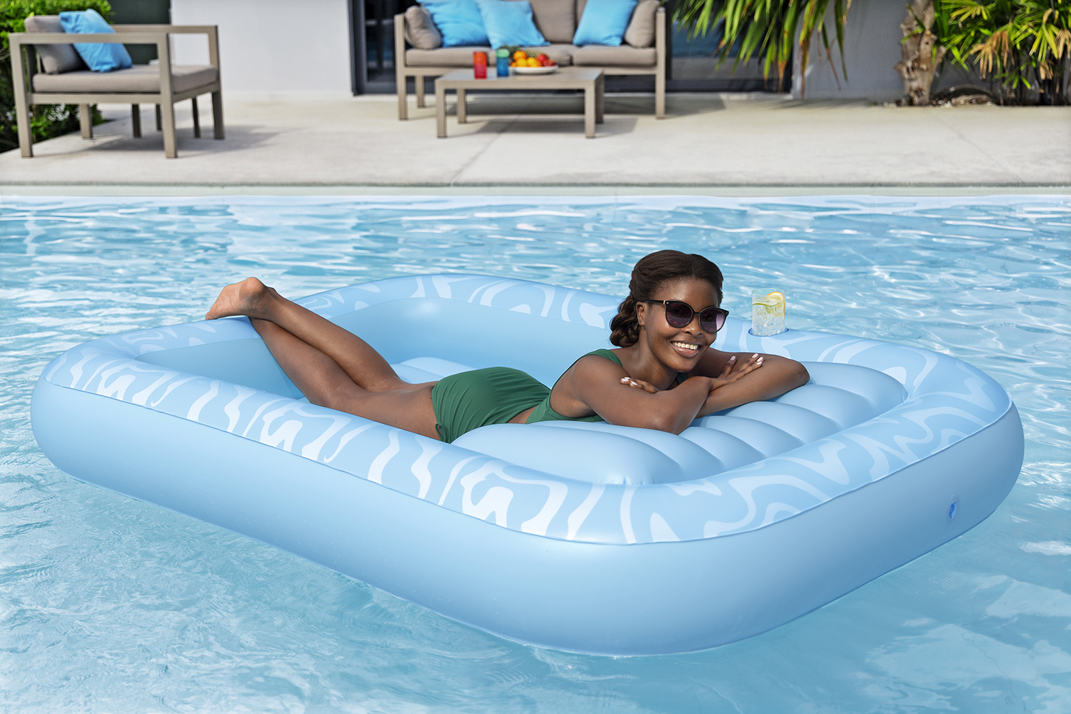 Aufblasbare Sonnenliege Sun Kissed™ 203 x 137 x 25,5 cm 