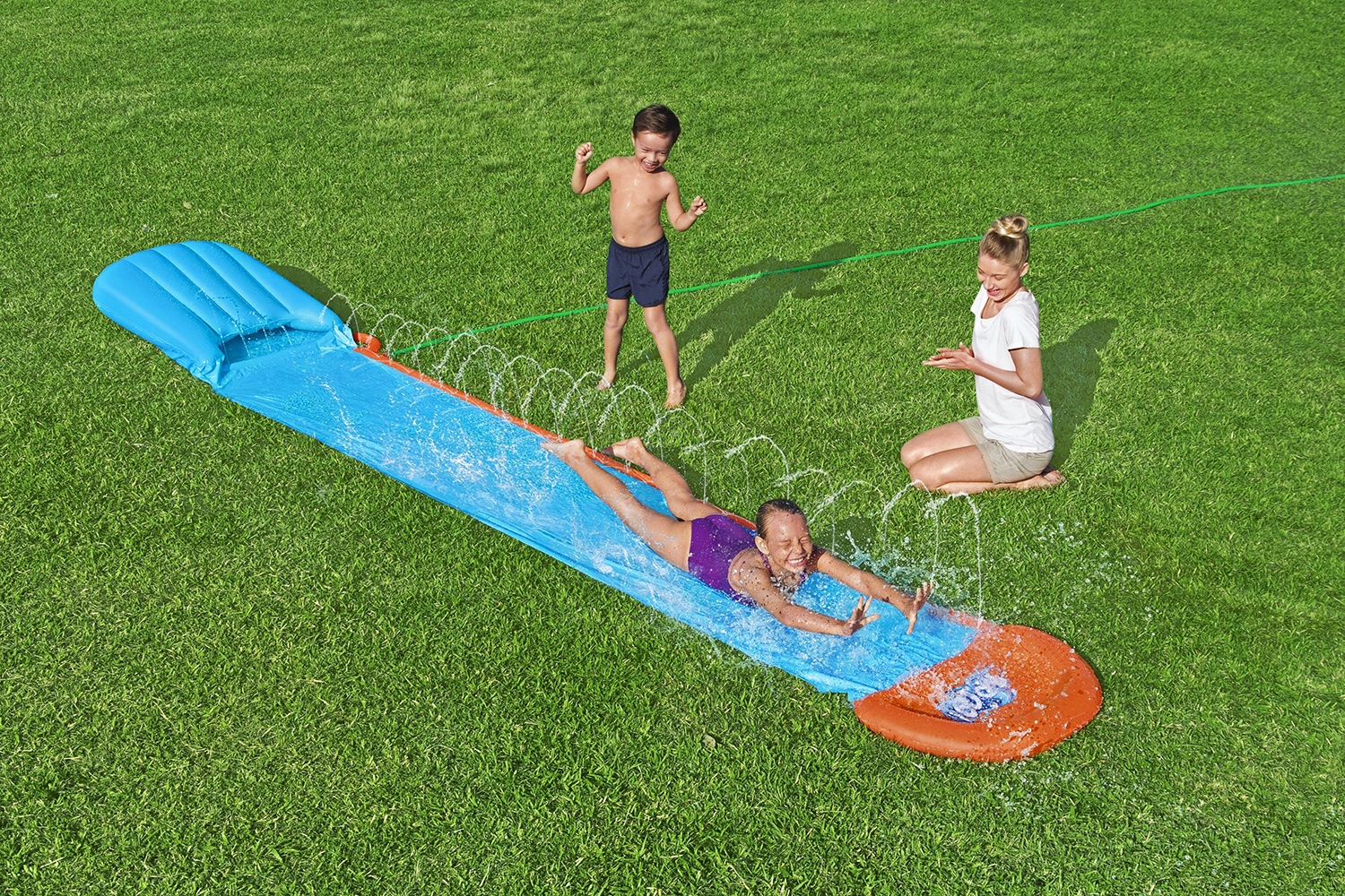 H2OGO!® 1-Person-Wasserrutsche Tsunami Splash Ramp™ 488 x 84 x 30 cm H2OGO!® 1-Person-Wasserrutsche Tsunami Splash Ramp™ 488 x 84 x 30 cm