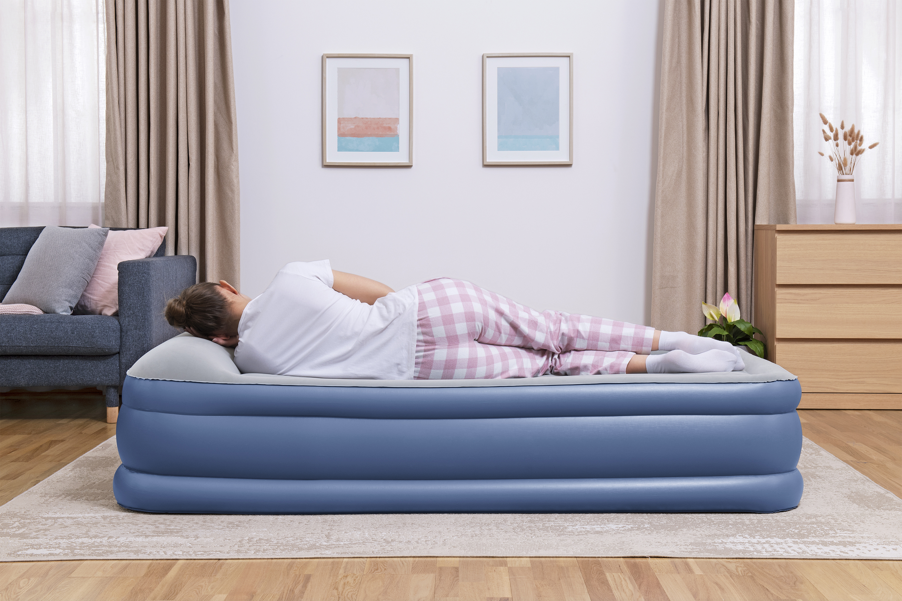 TriTech® Single-Luftbett mit integrierter Elektropumpe 191 x 97 x 46 cm TriTech® Single-Luftbett mit integrierter Elektropumpe 191 x 97 x 46 cm