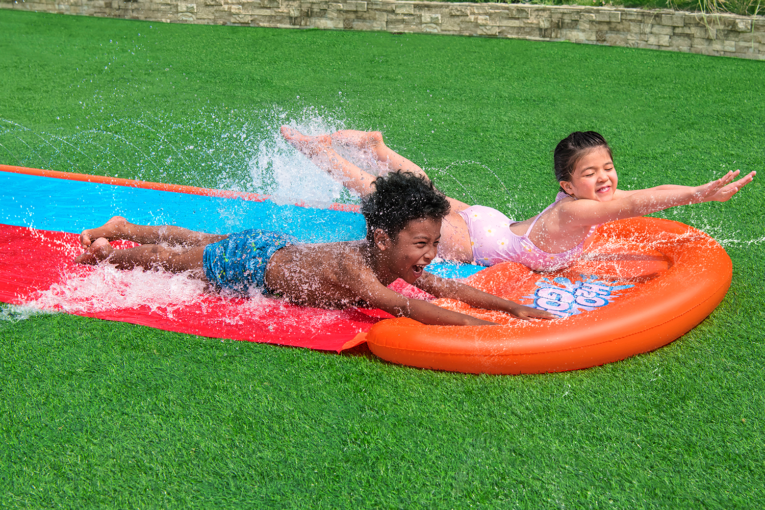 H2OGO!® Tsunami Splash Ramp™ 2-Personen-Wasserrutsche 472 x 140 x 30,5 cm