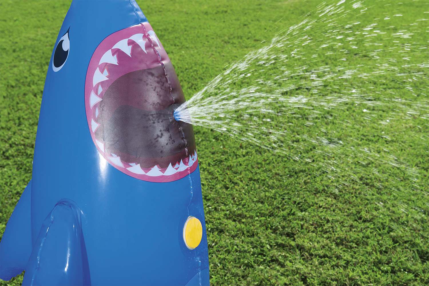 6942138956276.PT02 Aufblasbarer Wassersprinkler „Hai“ 74 x 74 x 132 cm