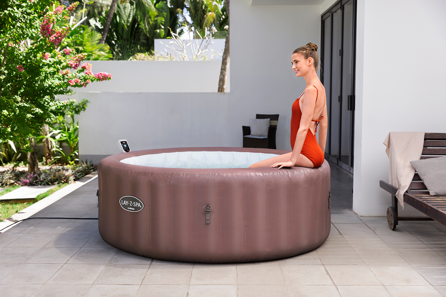 LAY-Z-SPA® Energiespar Whirlpool Hawaii AirJet™ mit App-Steuerung, für 6 Personen, Ø 196 x 71 cm, Terrakotta