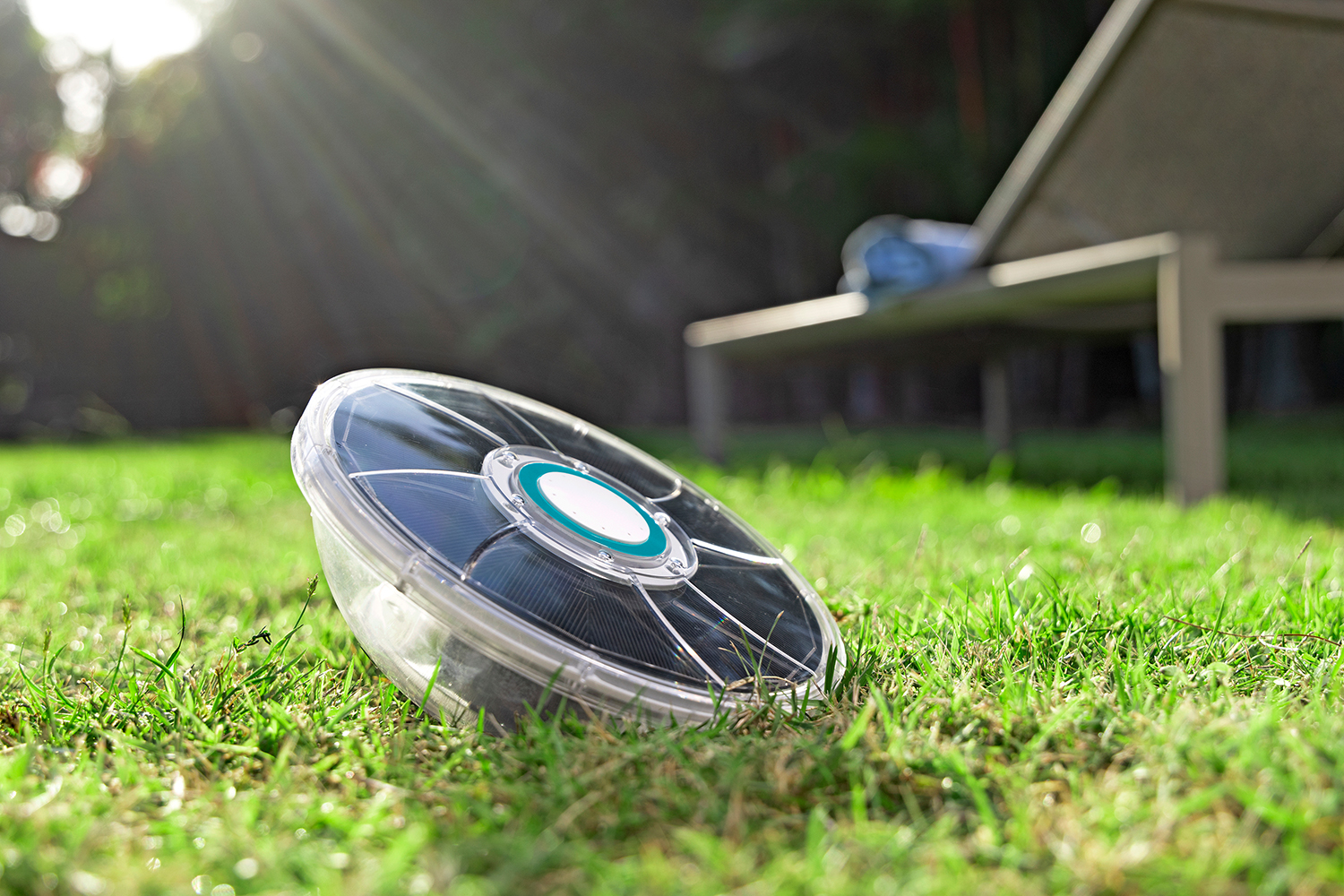 Poolfontäne FloatBright™ mit solarbetriebenen LED-Licht 19,5 x 18,2 x 6,8 cm Poolfontäne FloatBright™ mit solarbetriebenen LED-Licht 19,5 x 18,2 x 6,8 cm