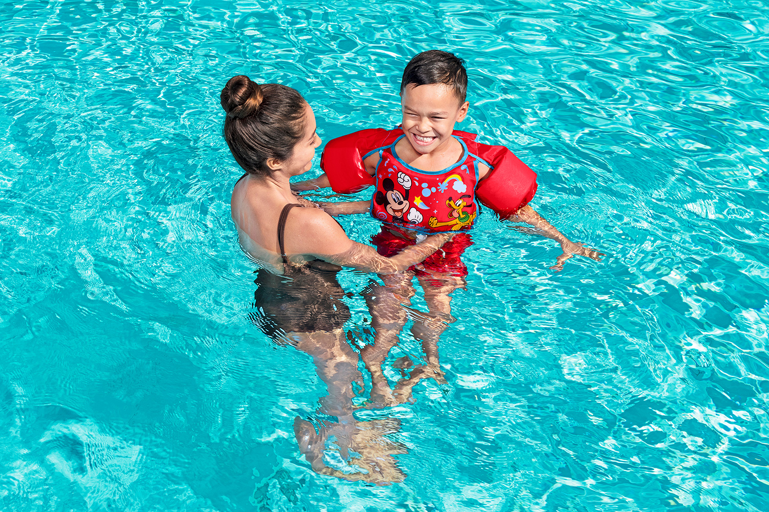 Disney Junior® Swim Safe ABC™ Schwimmflügelweste Stufe B Mickey & Friends mit Textilbezug, 3-6 Jahre