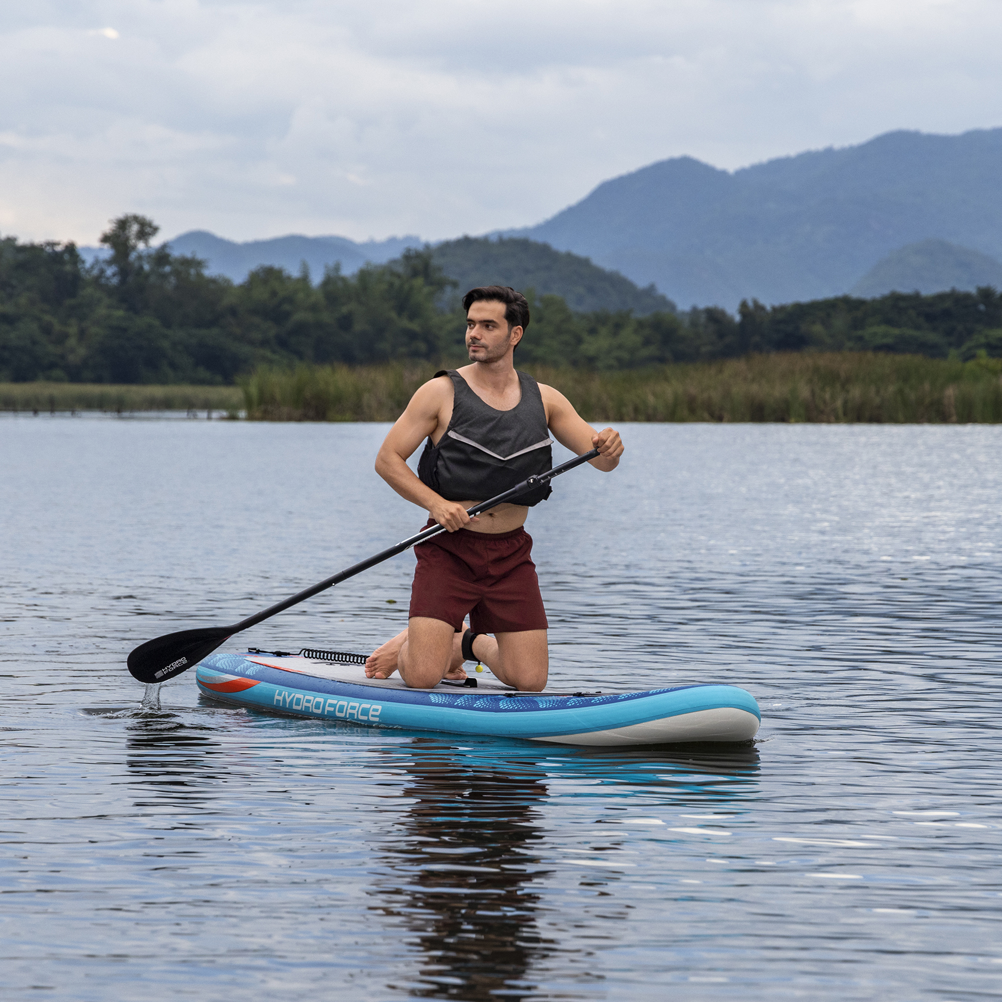 Hydro Force® SUP Allround Board-Set Oceana™ Compactair™ mit integrierter Elektropumpe 305 x 84 x 15 cm