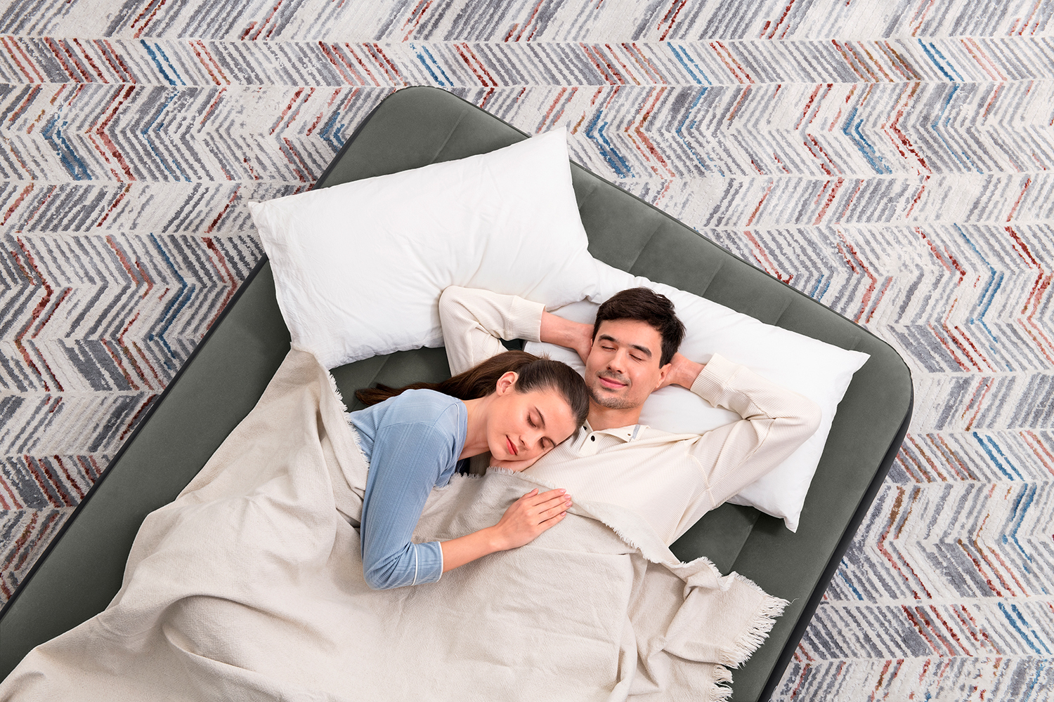 TriTech® Doppelluftbett 191 x 137 x 25 cm TriTech® Doppelluftbett 191 x 137 x 25 cm