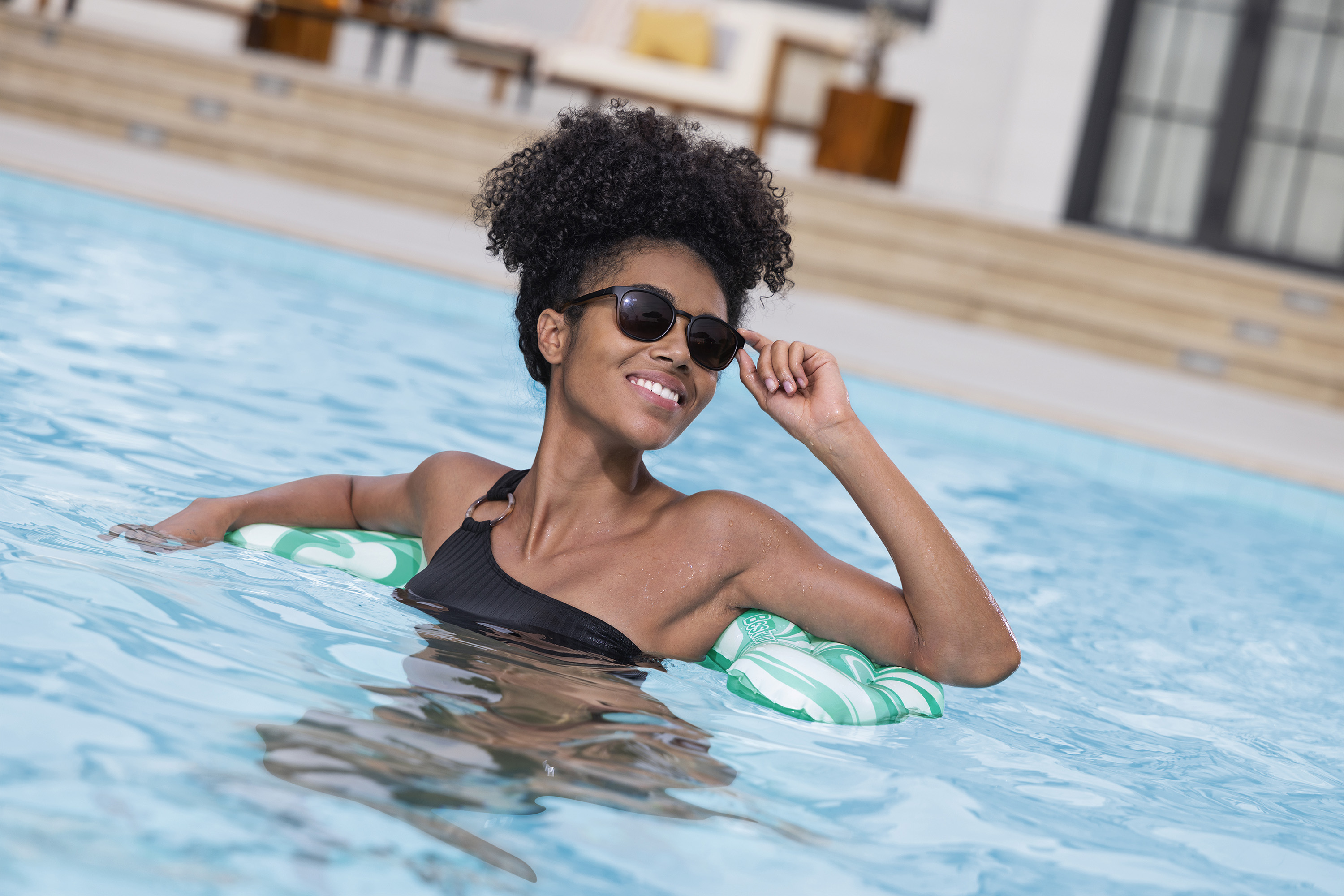 Multifunktions Schwimmkissen Mondwelle 80 x 48 cm