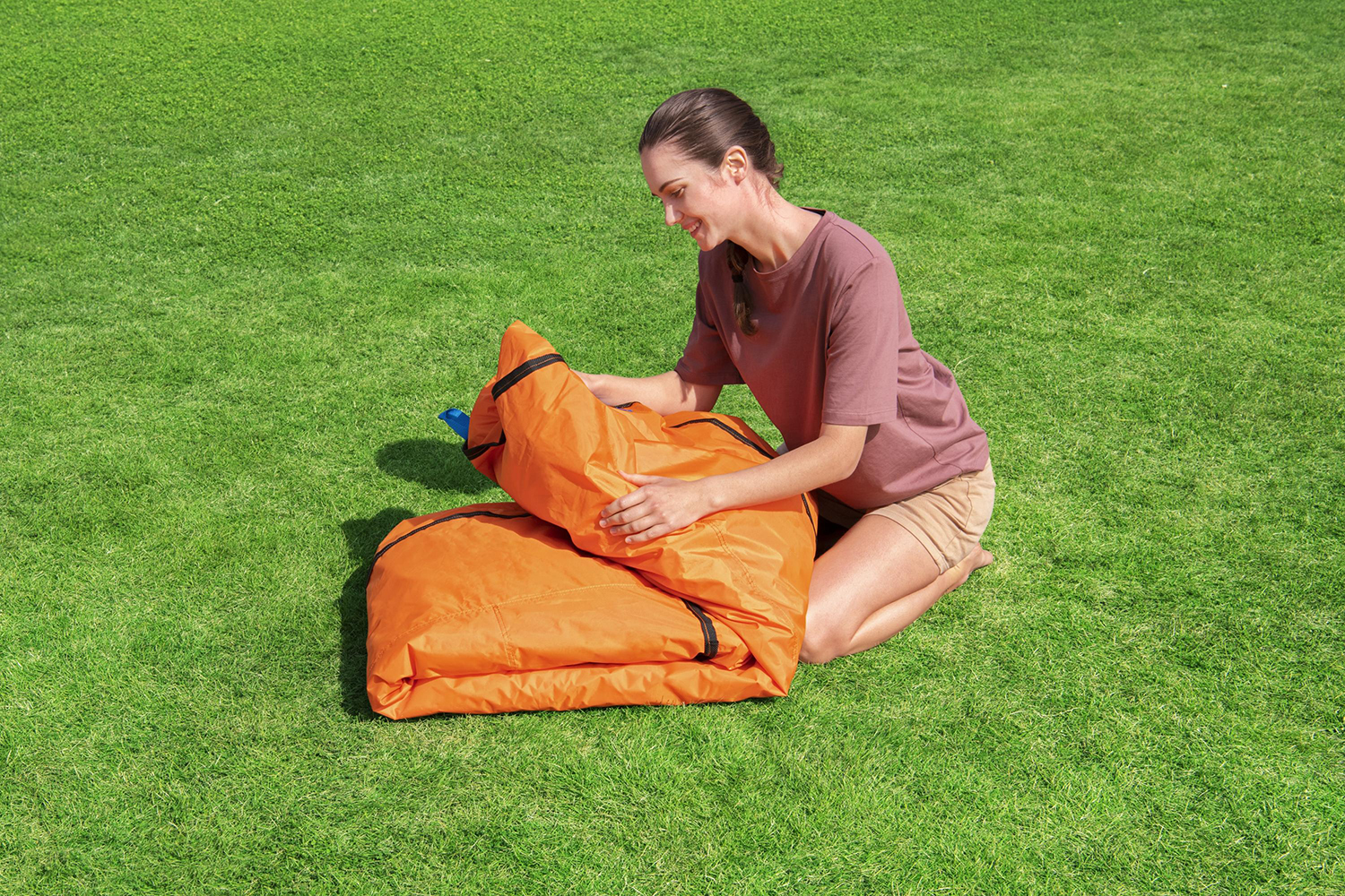 H2OGO!® Hüpfburg Jump and Soar™ mit Dauergebläse 194 x 175 x 170 cm H2OGO!® Hüpfburg Jump and Soar™ mit Dauergebläse 194 x 175 x 170 cm