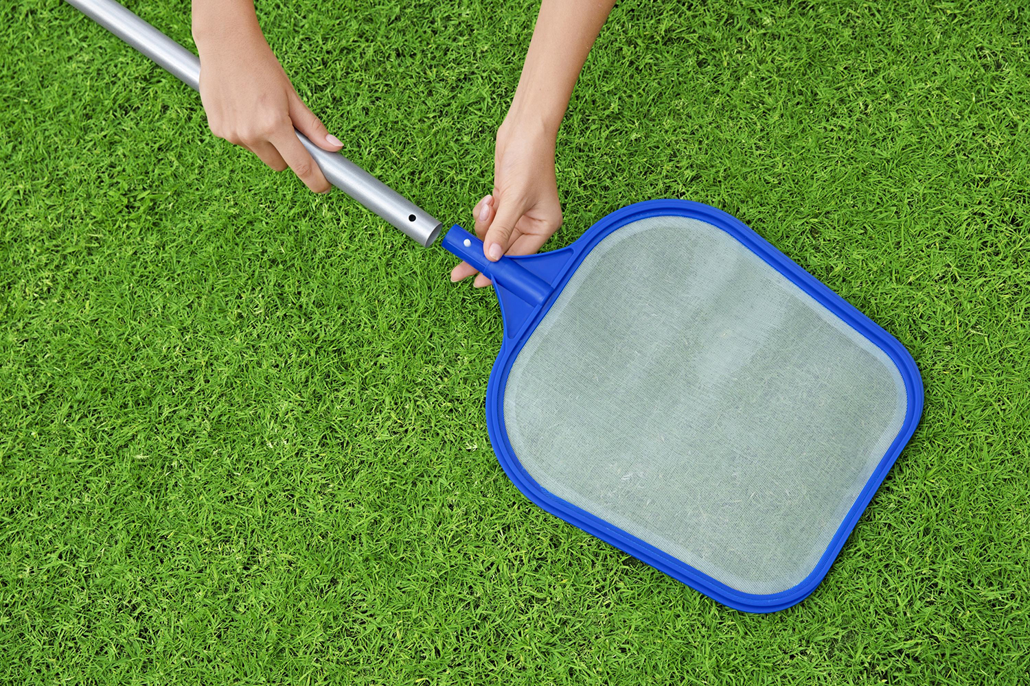 Flowclear™ Poolpflege Basis-Set mit Venturi-Sauger & Kescher, 203 cm Flowclear™ Poolpflege Basis-Set mit Venturi-Sauger & Kescher, 203 cm