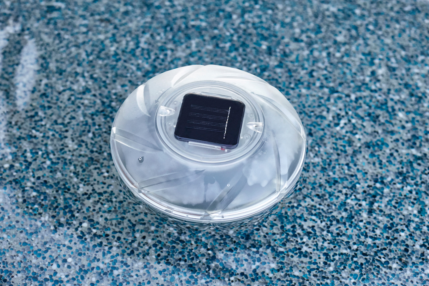 schwimmende Solar-LED-Poolleuchte, Ø 18 cm