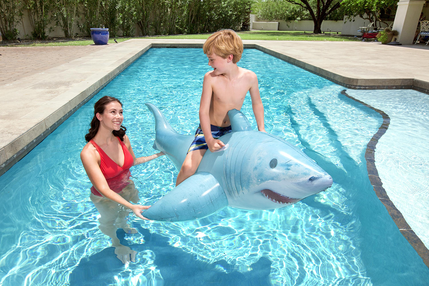 Bestway® 6' x 40"/1.83m x 1.02m Realistic Shark Ride-On Bestway® 6' x 40"/1.83m x 1.02m Realistic Shark Ride-On