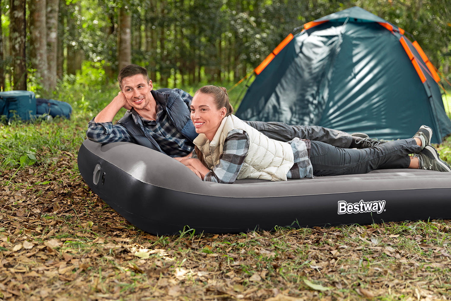 TriTech® Doppelluftbett mit USB-Elektropumpe 203 x 152 x 30 cm TriTech® Doppelluftbett mit USB-Elektropumpe 203 x 152 x 30 cm