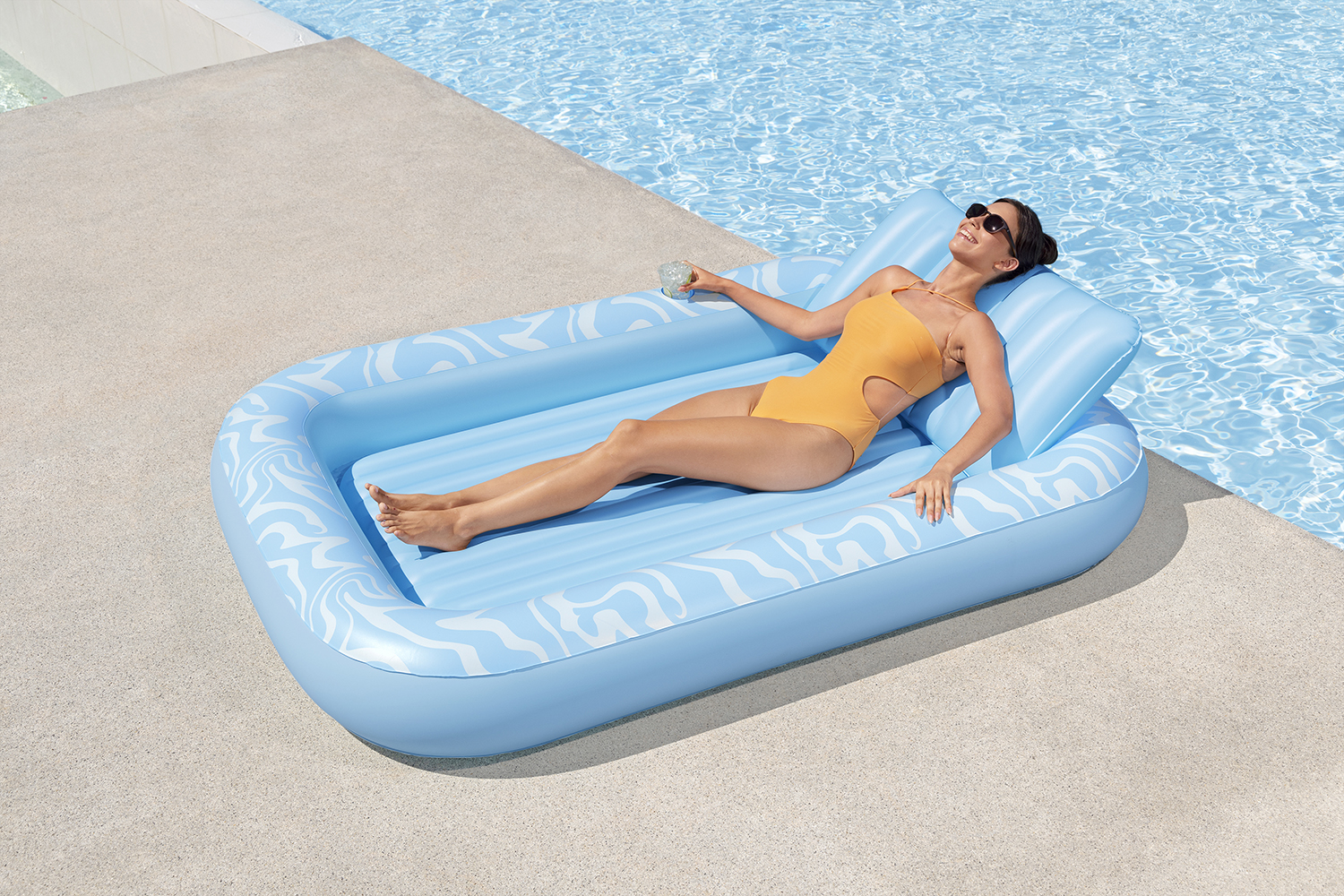 Aufblasbare Sonnenliege Sun Kissed™ 203 x 137 x 25,5 cm 