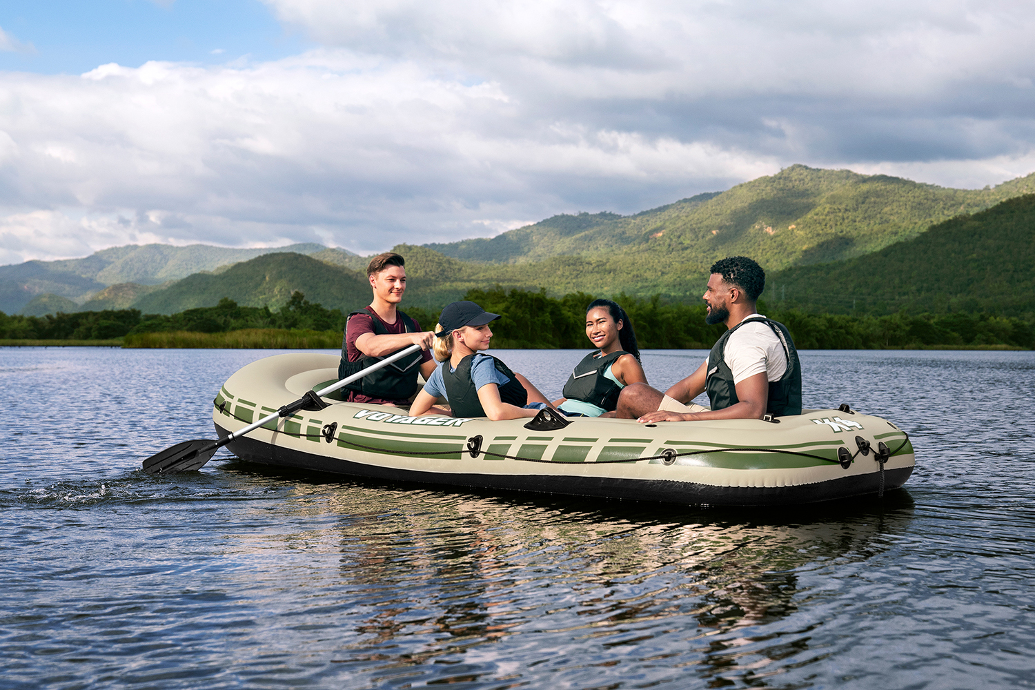 Hydro-Force™ Schlauchboot Komplett-Set Voyager™ X4 350 x 145 x 49 cm Hydro-Force™ Schlauchboot Komplett-Set Voyager™ X4 350 x 145 x 49 cm