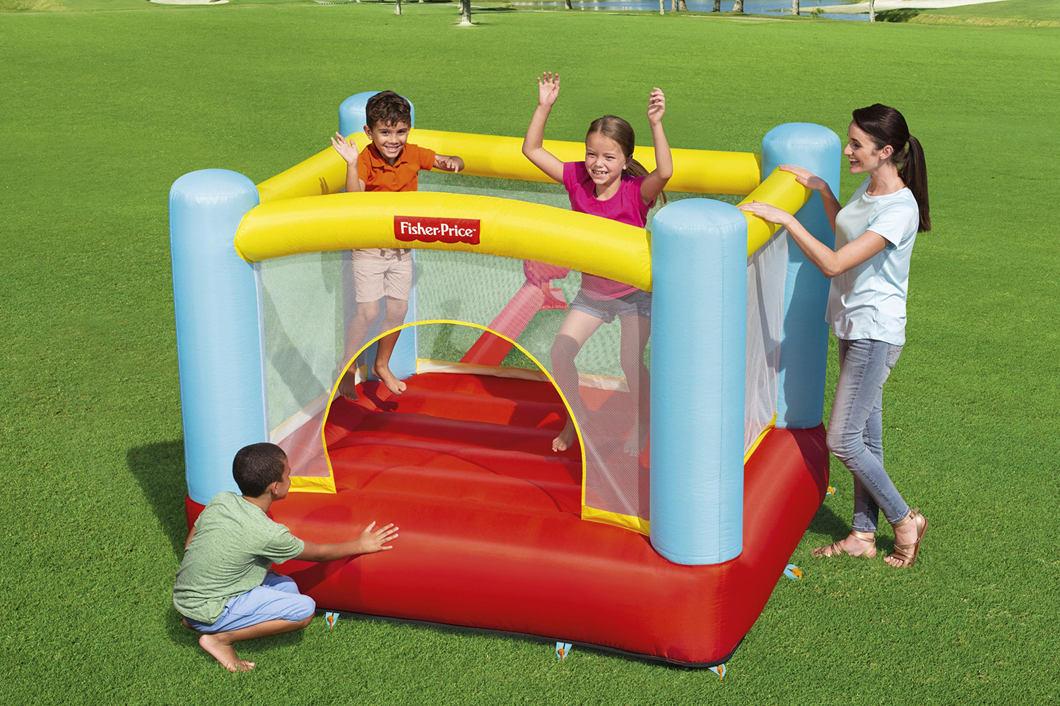 Fisher-Price® 6'7" x 5'7" x 5'/2.00m x 1.70m x 1.52m Bouncetacular Bouncer