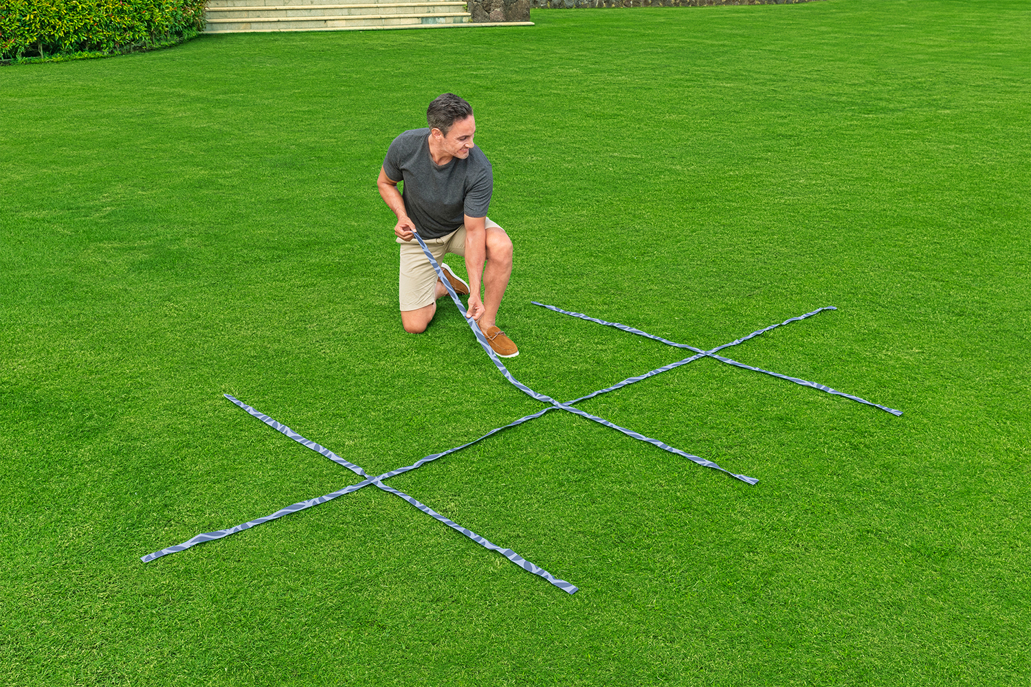 Steel Pro™ Frame Pool Set mit Filterpumpe 366 x 201 x 66 cm, Blattform-Design, eckig Steel Pro™ Frame Pool Set mit Filterpumpe 366 x 201 x 66 cm, Blattform-Design, eckig