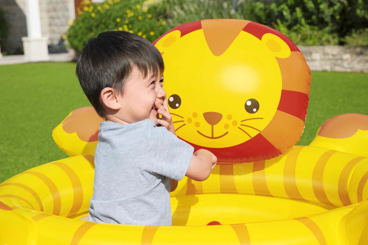 Cuddly Cup™ Bällebad 111 x 98 x 61,5 cm Cuddly Cup™ Bällebad 111 x 98 x 61,5 cm