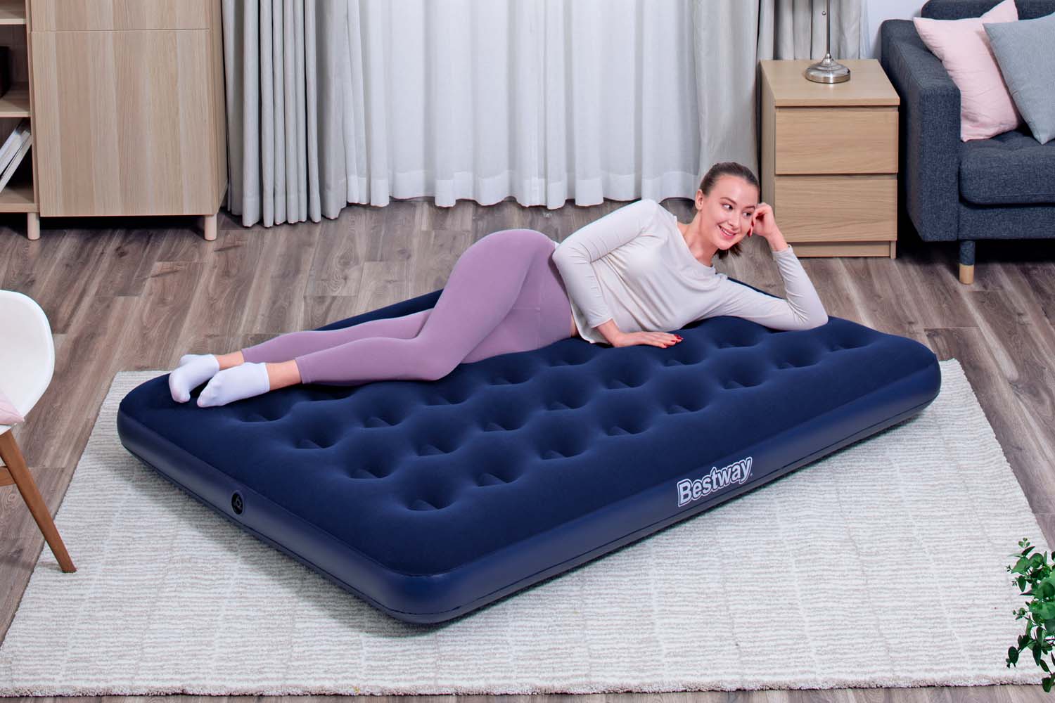 Doppelluftbett mit externer Elektropumpe 191 x 137 x 22 cm
