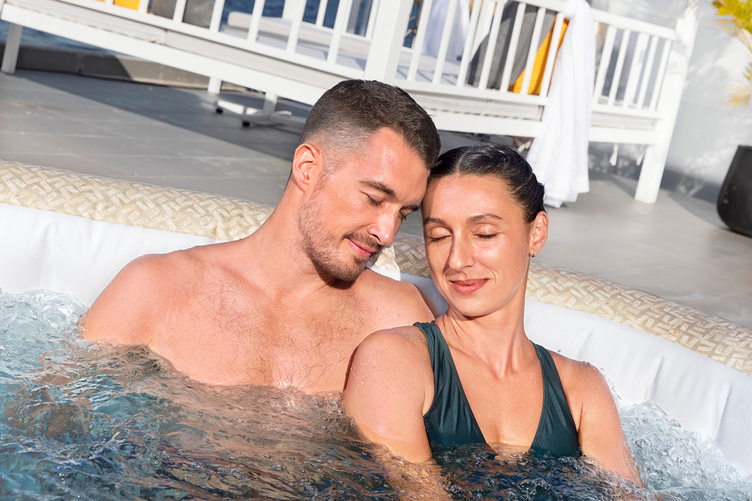 LAY-Z-SPA® Energiespar-Whirlpool Rome AirJet™ mit App-Steuerung, für 7 Pers. 201 x 201 x 71 cm, Sandmarmor-Optik