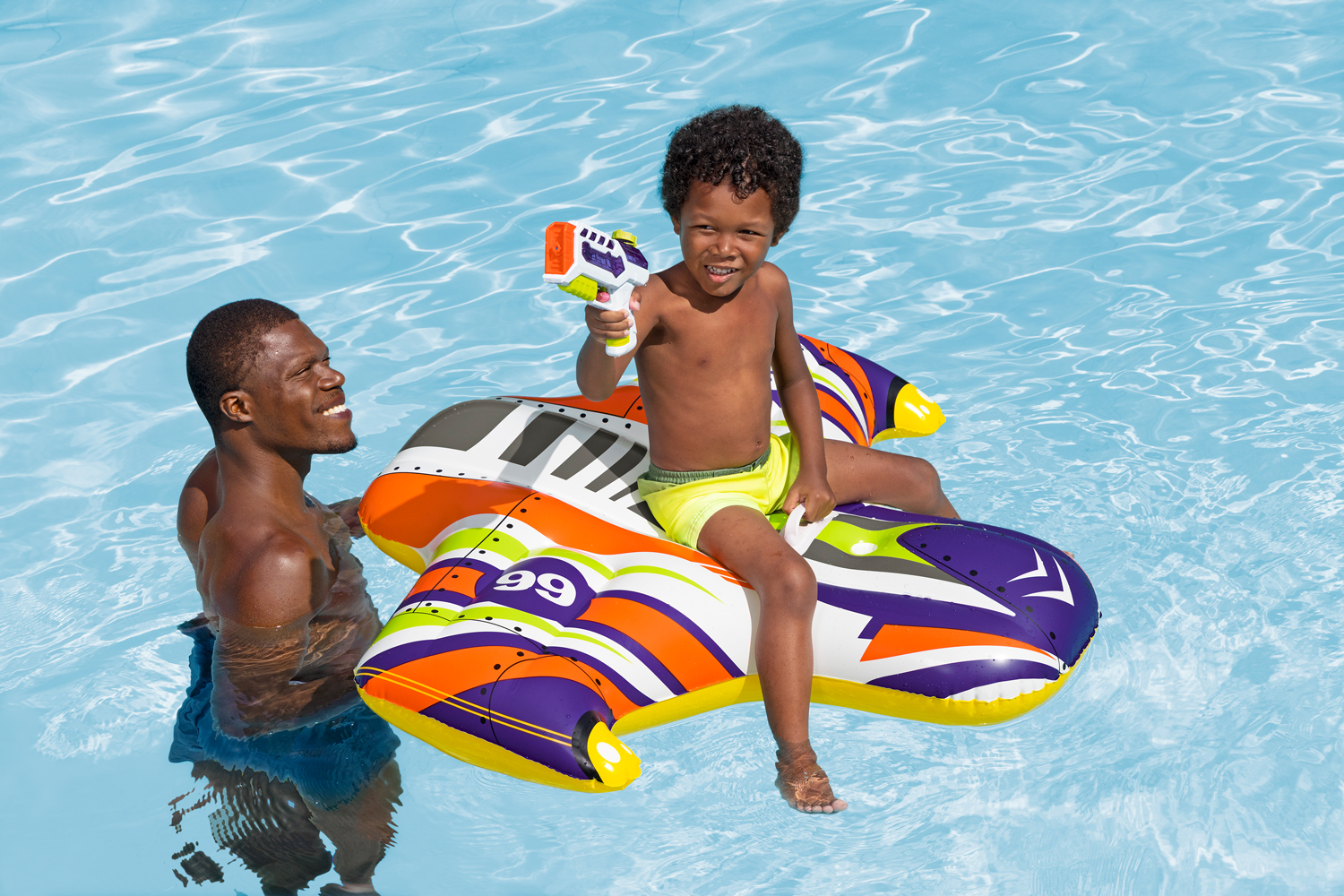 Schwimmspielzeug Splash Shuttle™ 117 x 107 cm