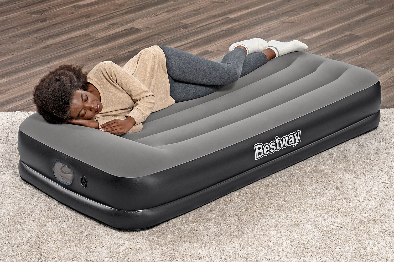 TriTech® Single-Luftbett mit USB-Elektropumpe 191 x 97 x 36 cm TriTech® Single-Luftbett mit USB-Elektropumpe 191 x 97 x 36 cm