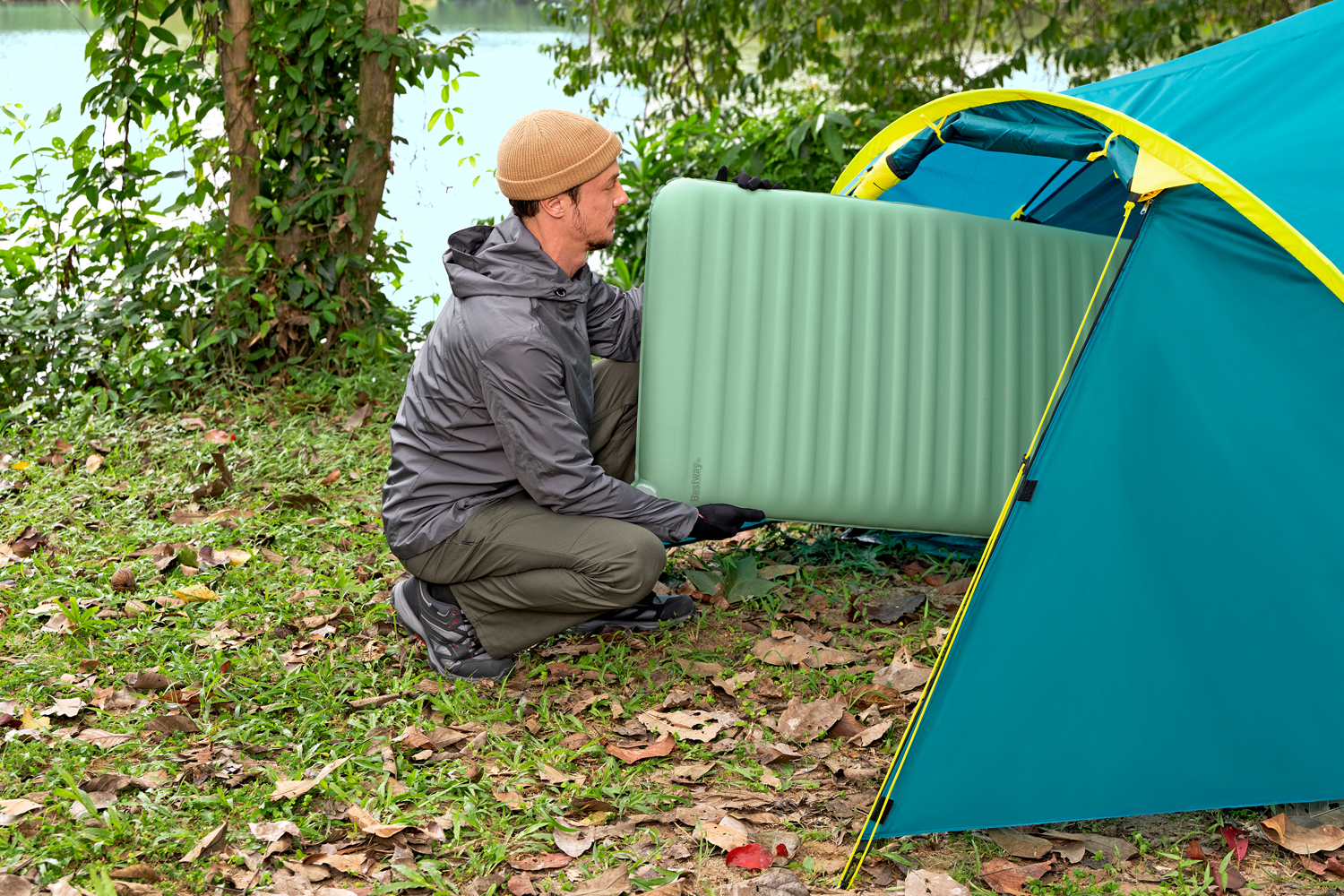 selbstaufblasende Single-Schlafmatte ComforTrek™ 183 x 63,5 x 7,6 cm