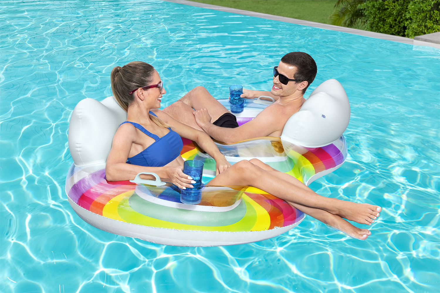 Rainbow Dreams™ 2-Personen-Schwimmring mit Kopfstütze 186 x 116 cm