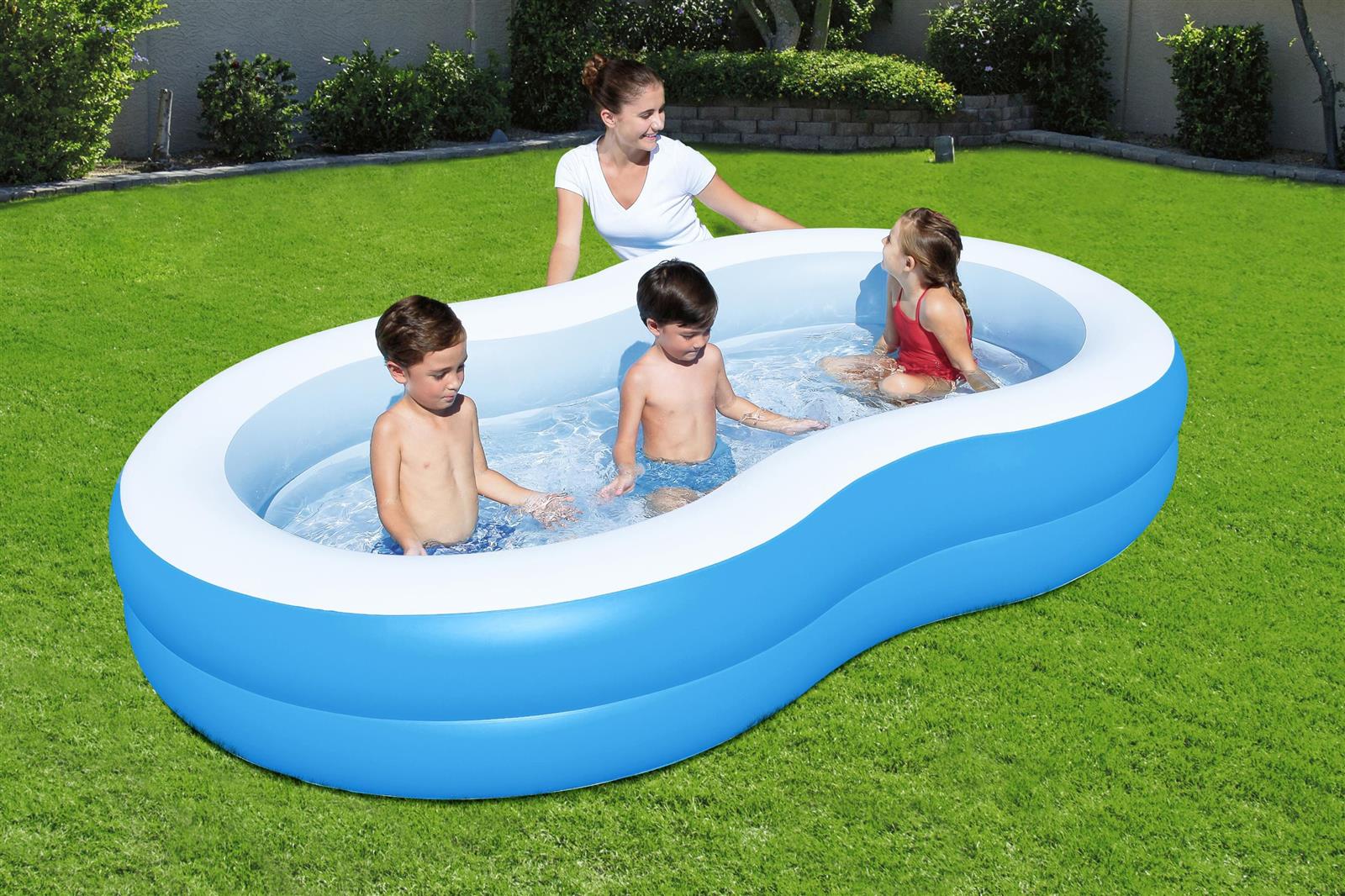 Bestway® 8'7" x 62" x 18"/2.62m x 1.57m x 46cm The Big Lagoon Family Pool