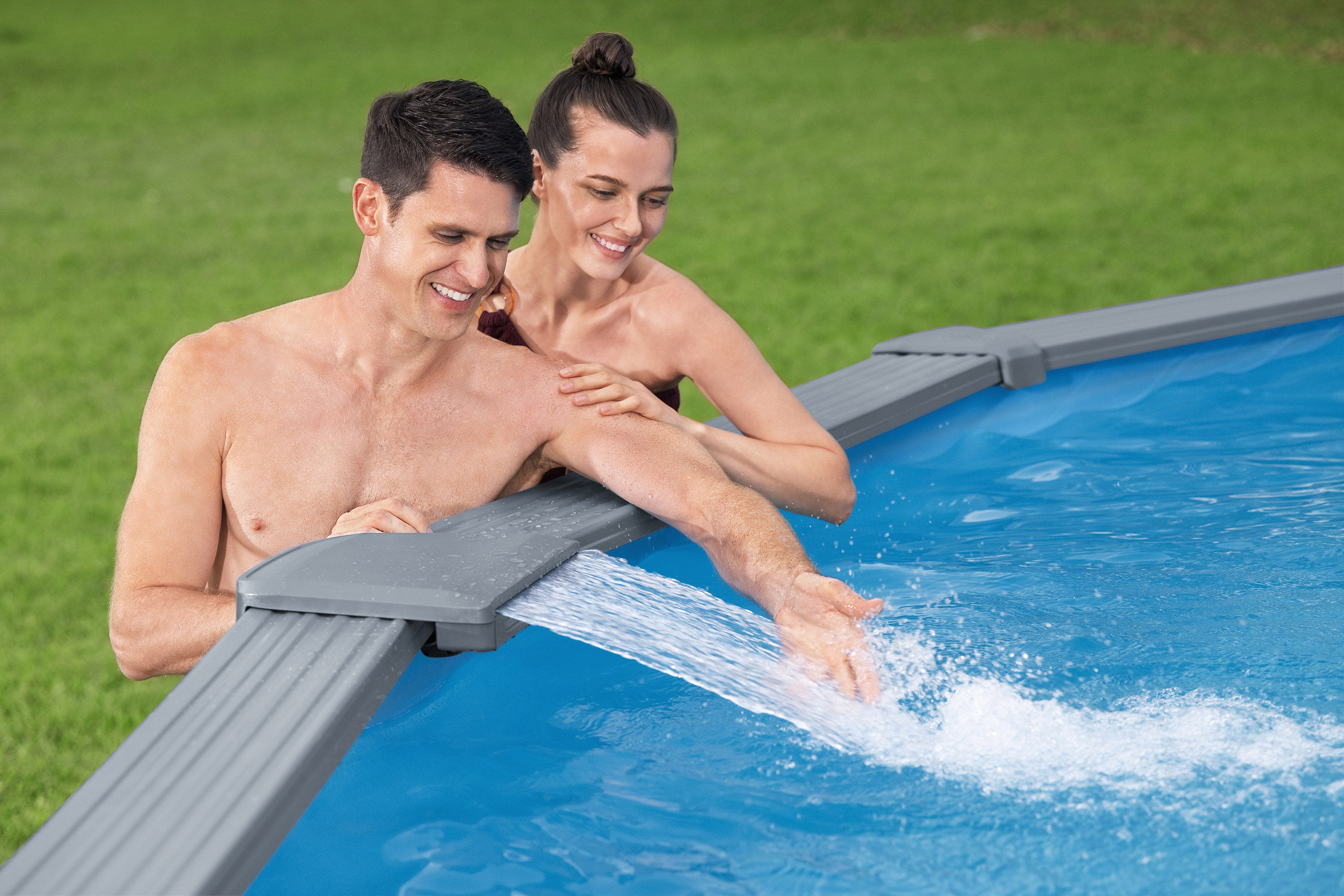 Hydrium™ Stahlwandpool Komplett Set mit Sandfilteranlage Ø 732 x 132 cm, Holz Optik (Grau), rund