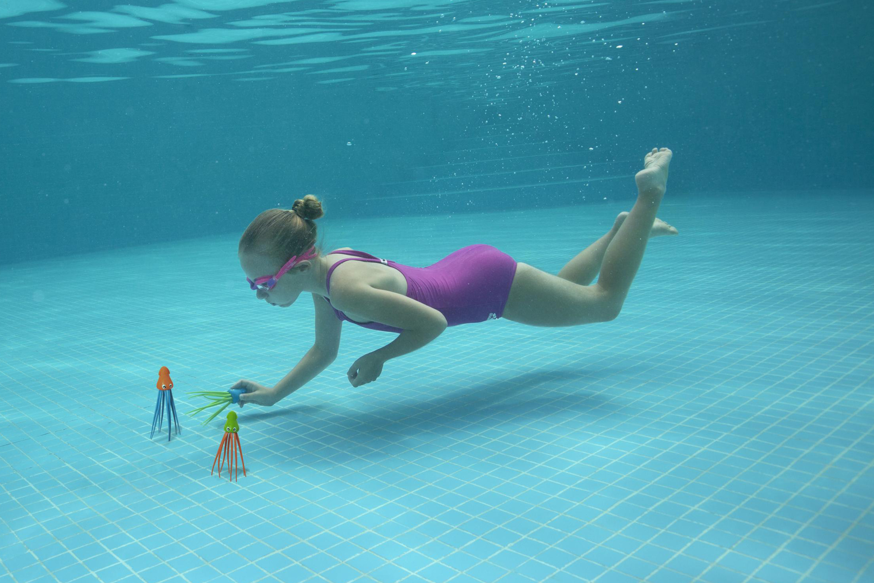 Hydro-Swim™ Speedy Squid Dive Toys