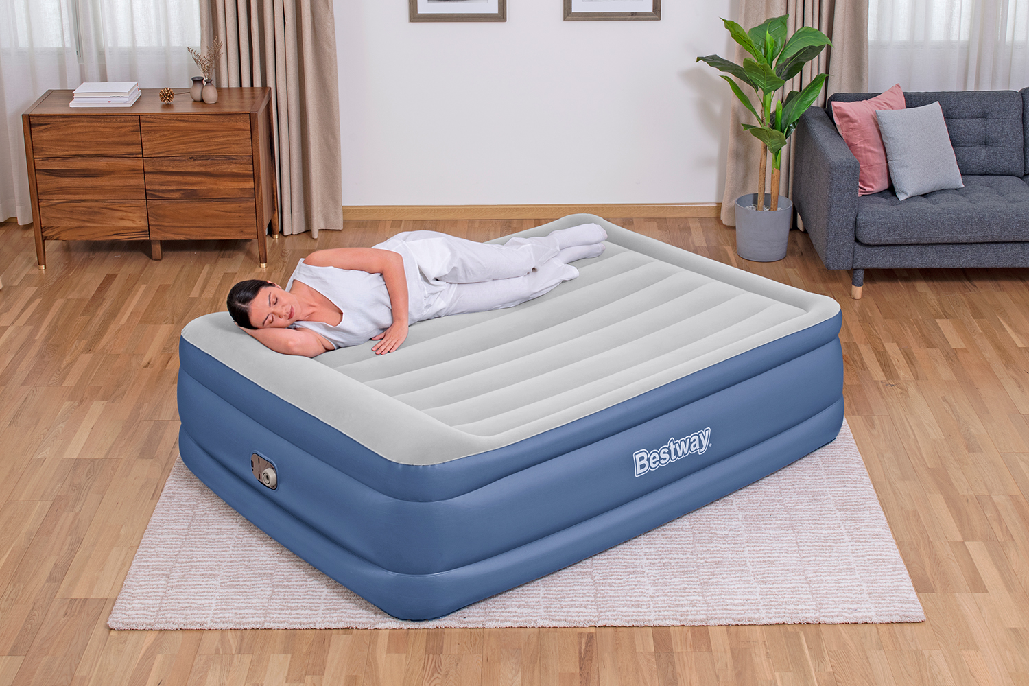 TriTech™ Doppelluftbett mit integrierter Elektropumpe 203 x 152 x 56 cm TriTech™ Doppelluftbett mit integrierter Elektropumpe 203 x 152 x 56 cm