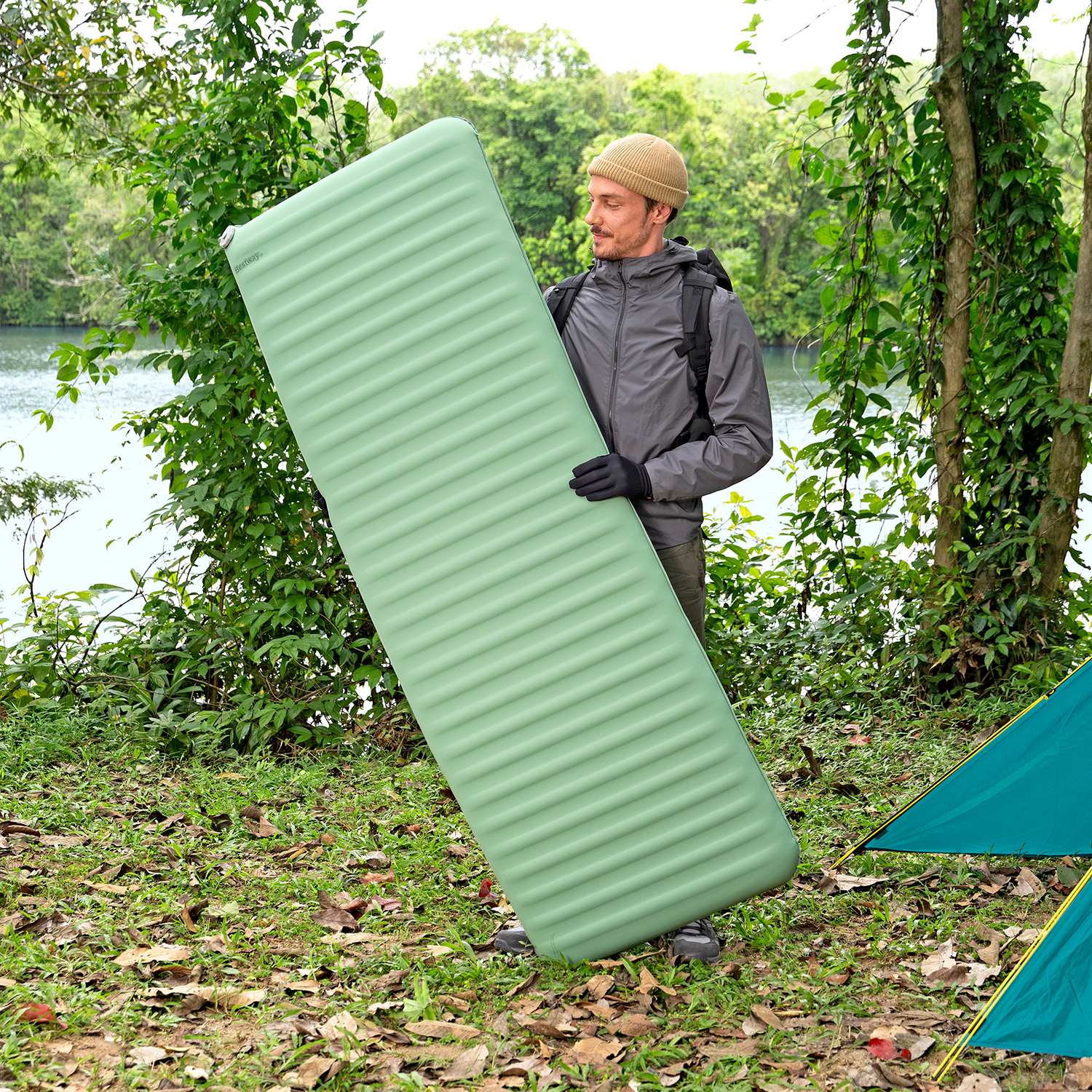 Selbstaufblasende Single Schlafmatte ComforTrek™ 183 x 63,5 x 7,6 cm Selbstaufblasende Single Schlafmatte ComforTrek™ 183 x 63,5 x 7,6 cm