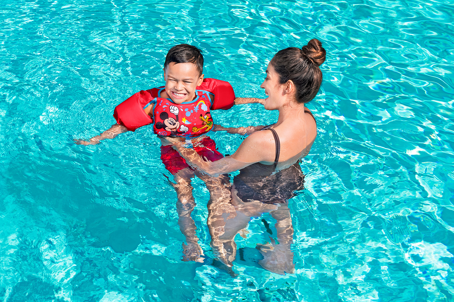 Disney Junior® Swim Safe ABC™ Schwimmflügelweste Stufe B Mickey & Friends mit Textilbezug, 3-6 Jahre