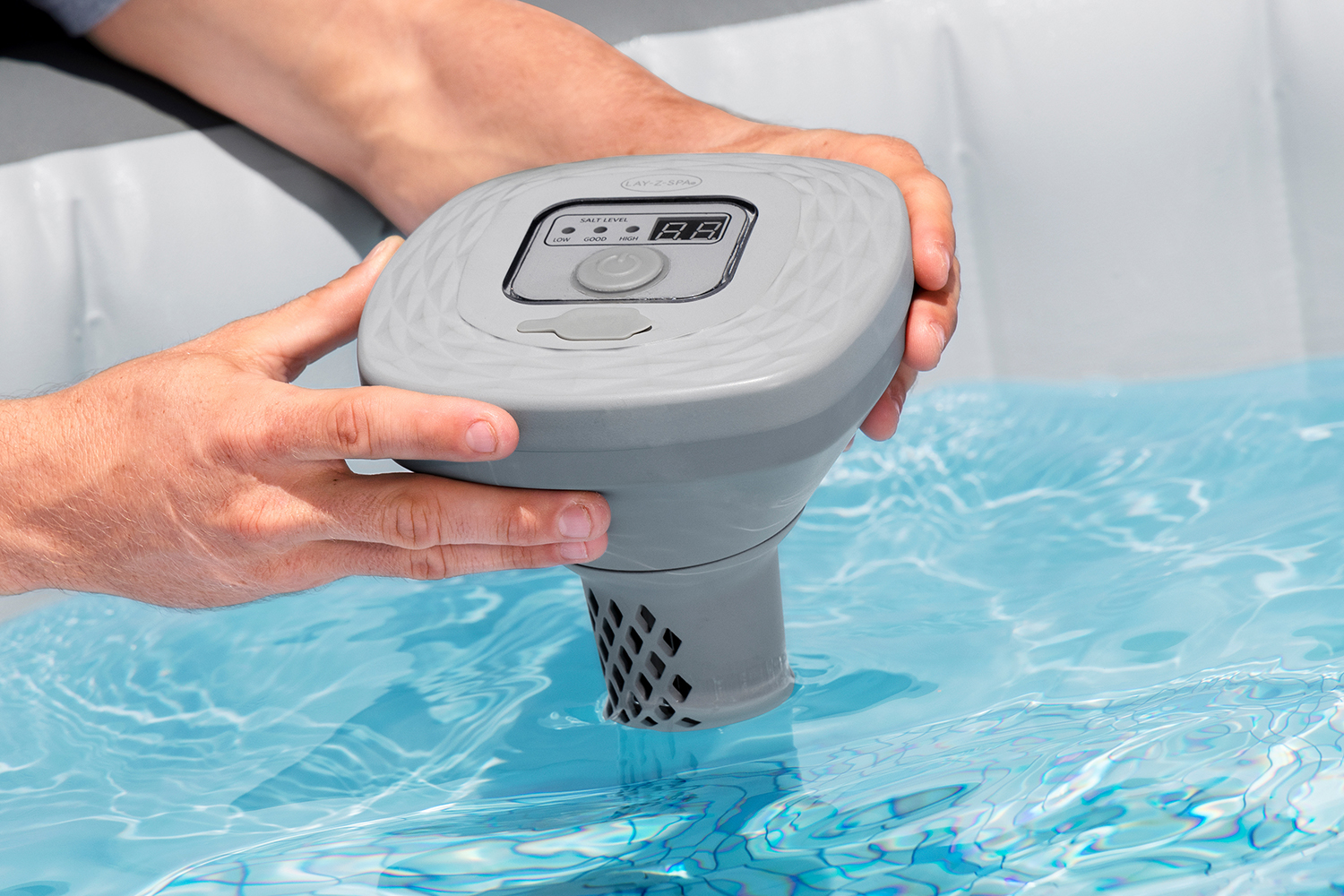 LAY-Z-SPA® Xtras schwimmende, akkubetriebene Salzwasseranlage 0,5 g/ h