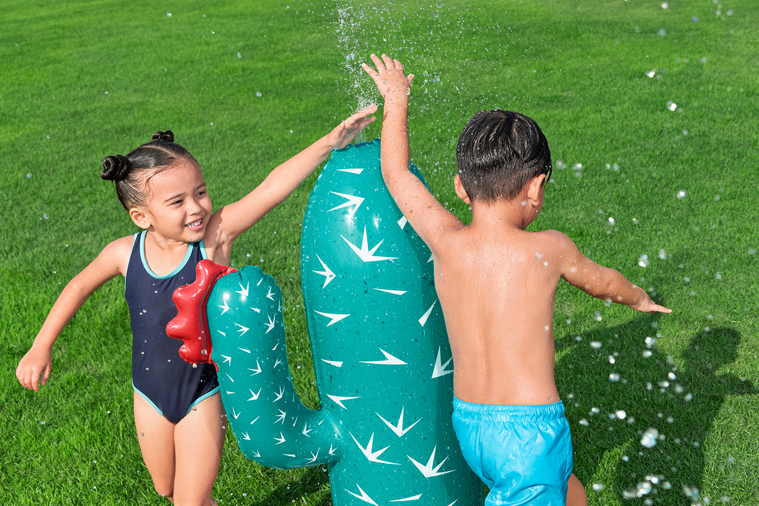 Wassersprinkler Kaktus 74 x 56 x 104 cm Wassersprinkler Kaktus 74 x 56 x 104 cm