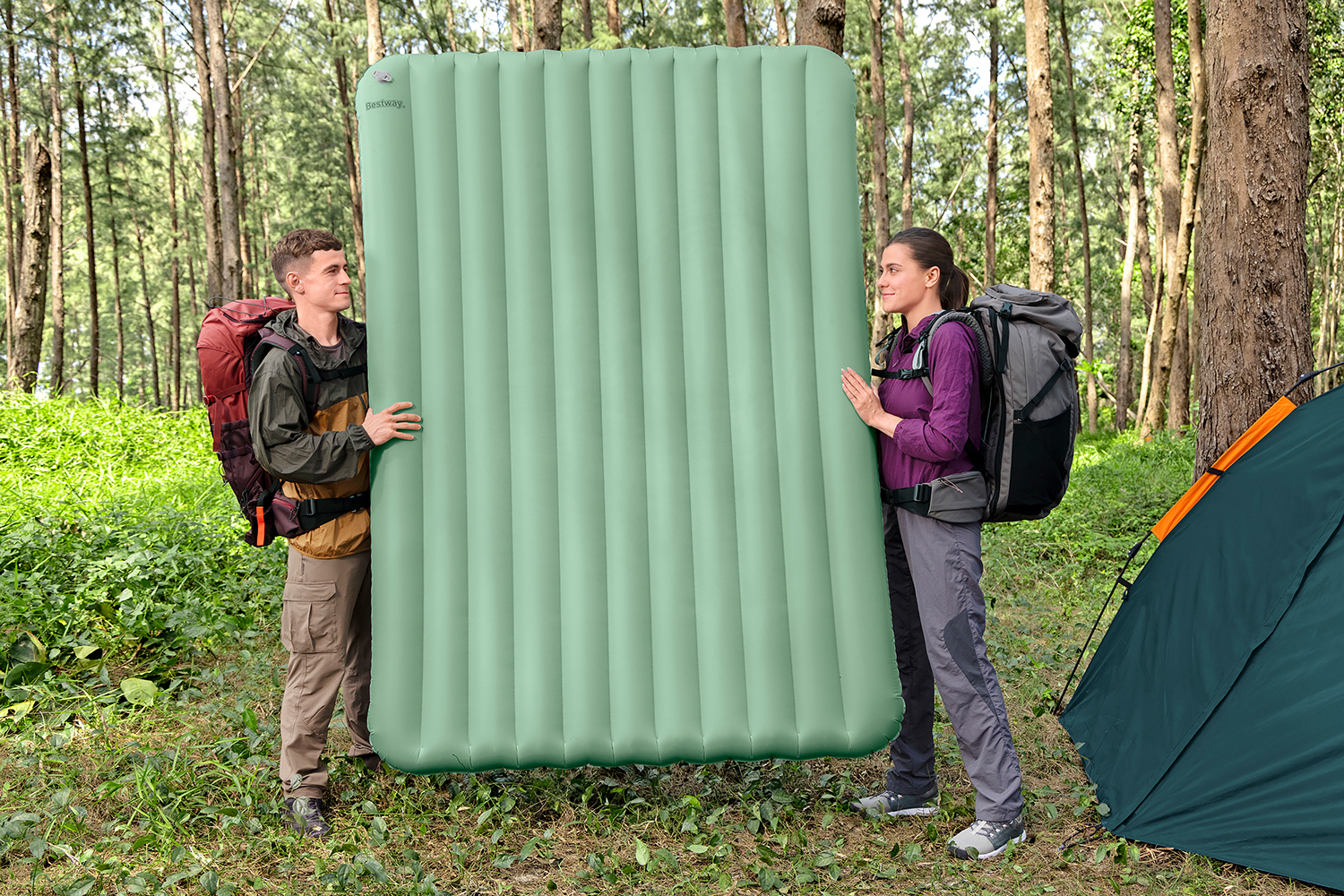 Aufblasbare Doppel-Isomatte AdventuRest™ 203 x 142 x 15 cm