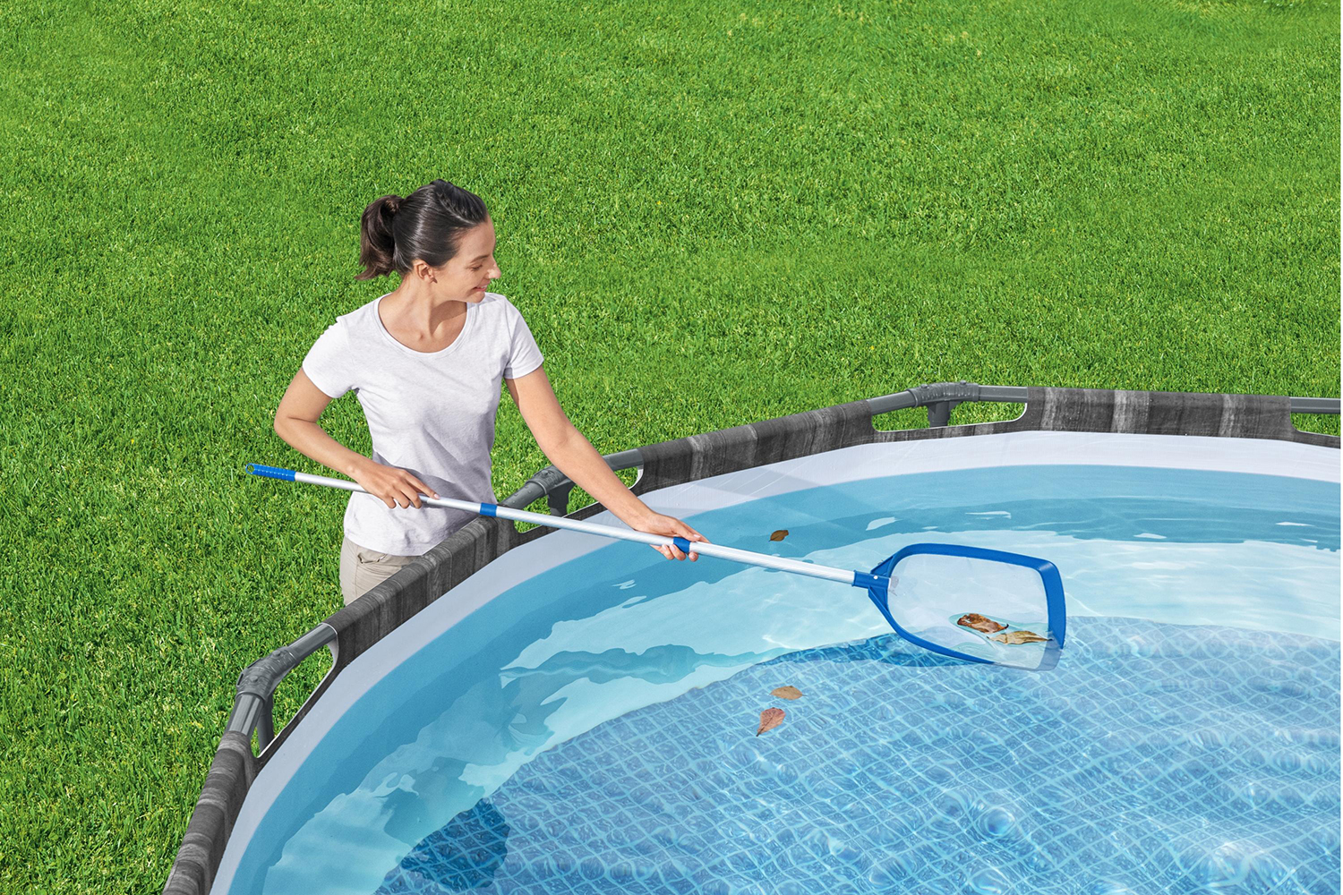 Flowclear™ Poolkescher "Aquascoop" mit Teleskopstiel, 163 cm