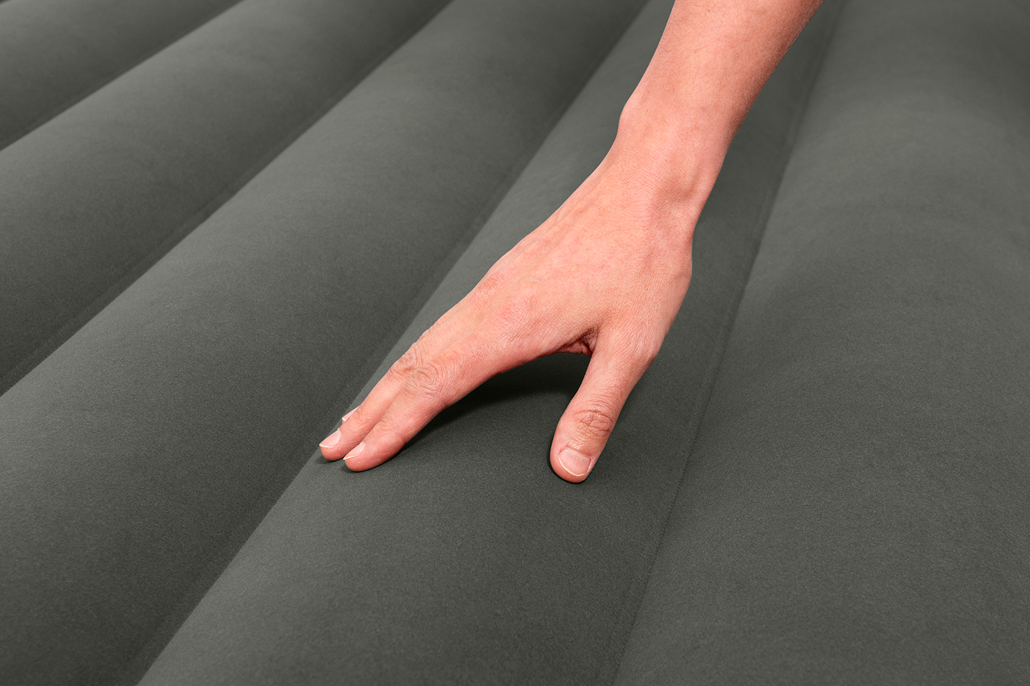 TriTech® Doppelluftbett 191 x 137 x 25 cm TriTech® Doppelluftbett 191 x 137 x 25 cm