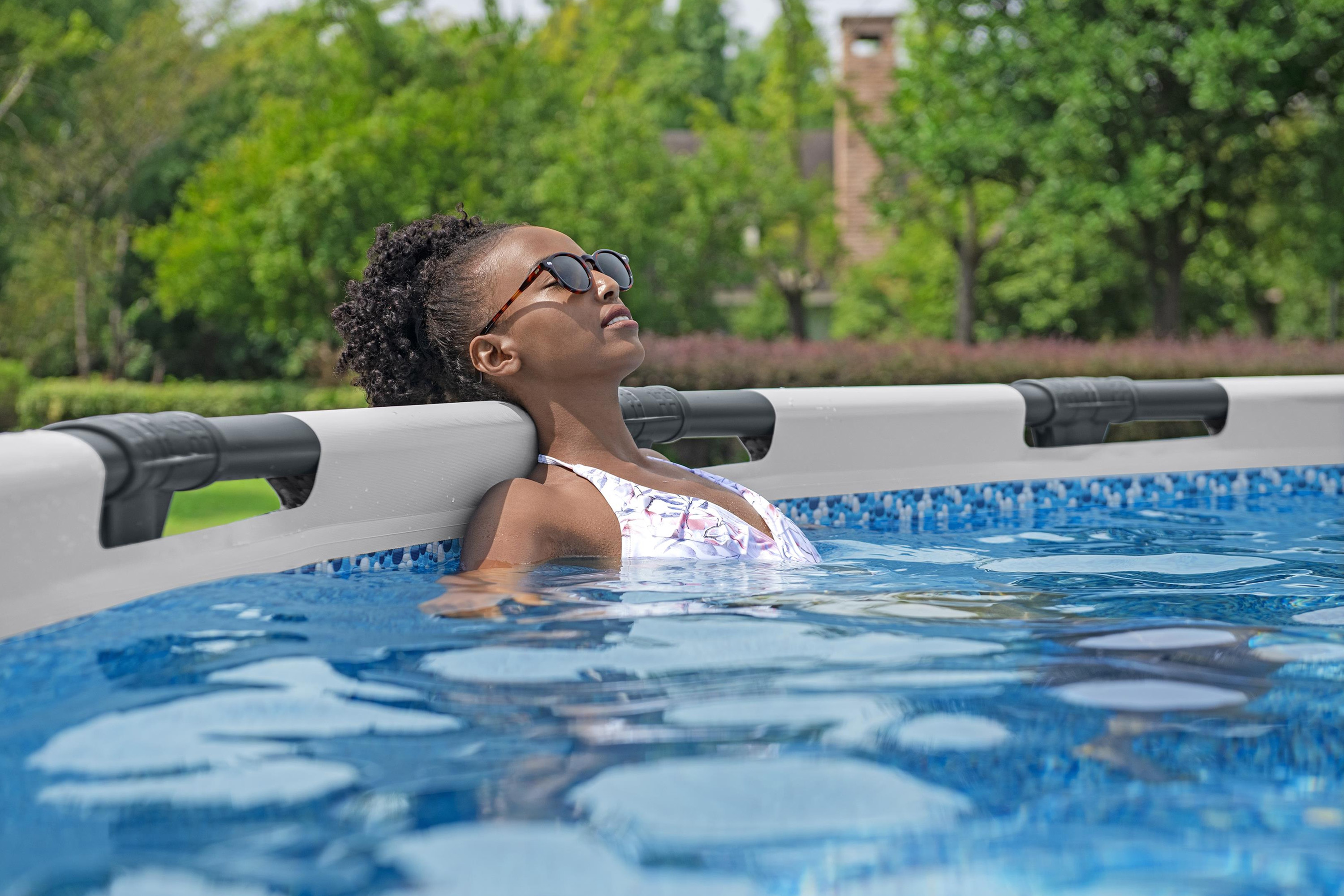 Steel Pro MAX™ Frame Pool Komplett Set mit Filterpumpe Ø 610 x 132 cm, lichtgrau, rund