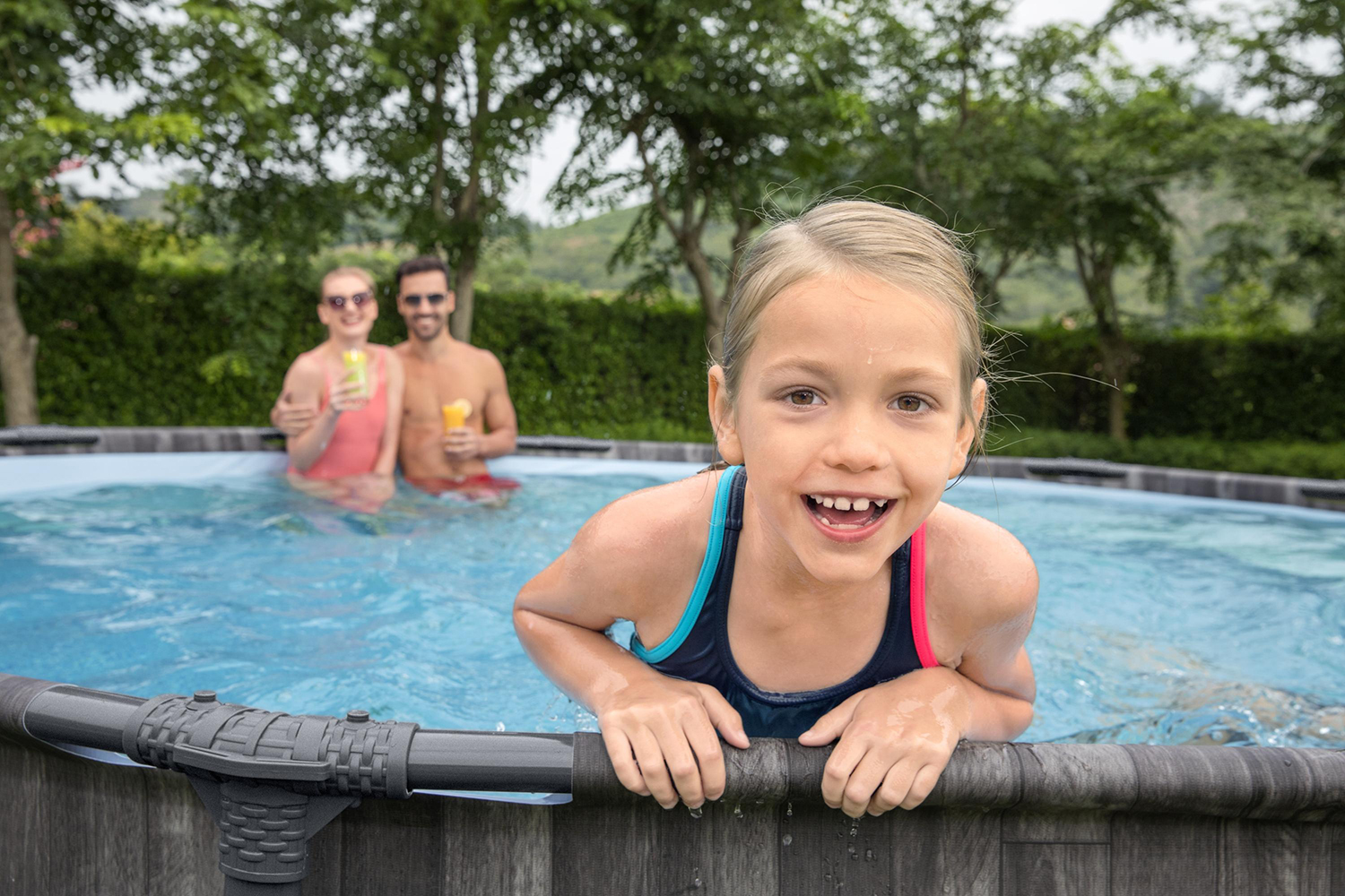 Steel Pro MAX™ Frame Pool Set mit Filterpumpe Ø 366 x 100 cm, Holz-Optik (Mooreiche), rund