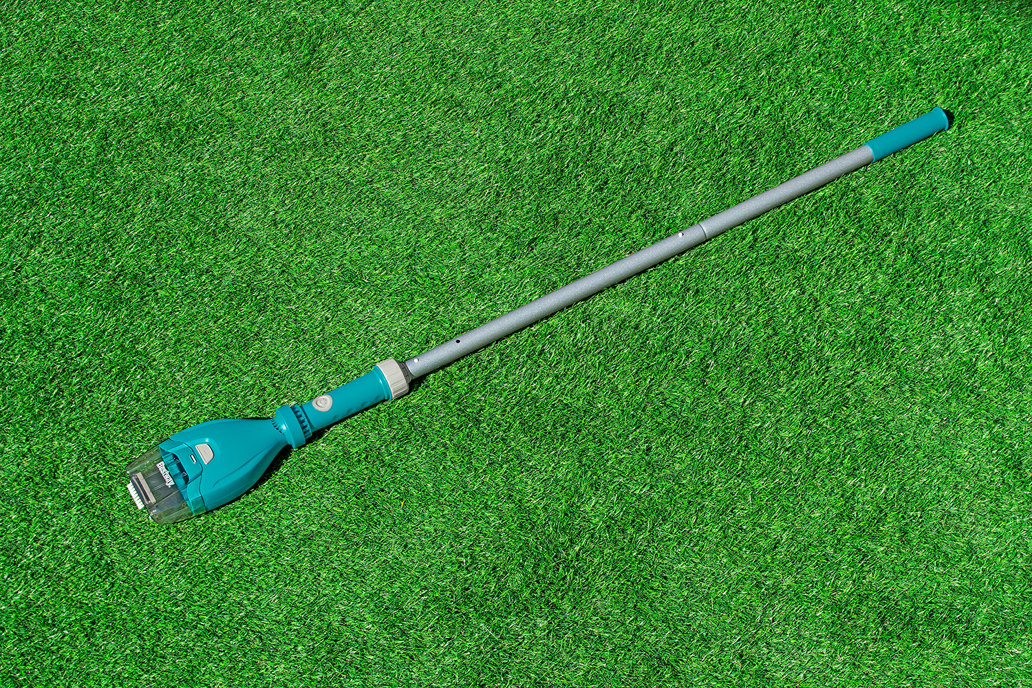 batteriebetriebener Poolsauger AquaTech™ 150 cm