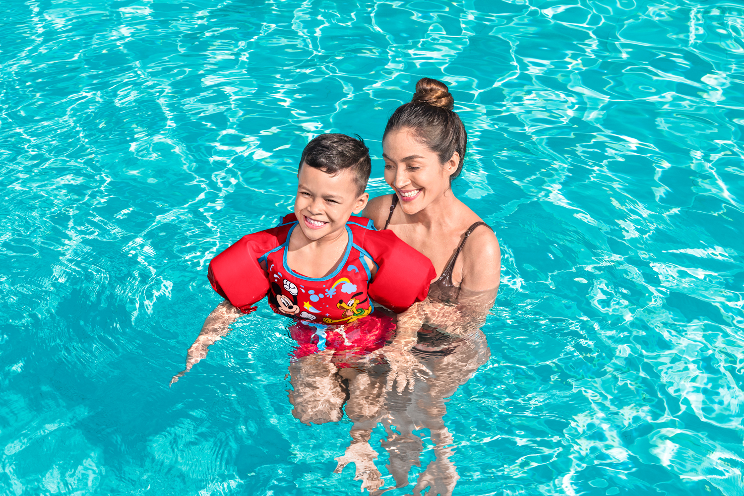 Disney Junior® Swim Safe ABC™ Schwimmflügelweste Stufe B Mickey & Friends mit Textilbezug, 3-6 Jahre