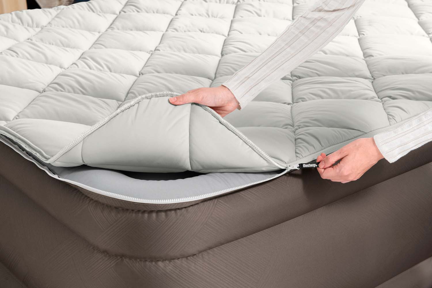 Fortech™ Doppelluftbett mit Reißverschlussbezug & integrierter Elektropumpe  203 x 152 x 51 cm