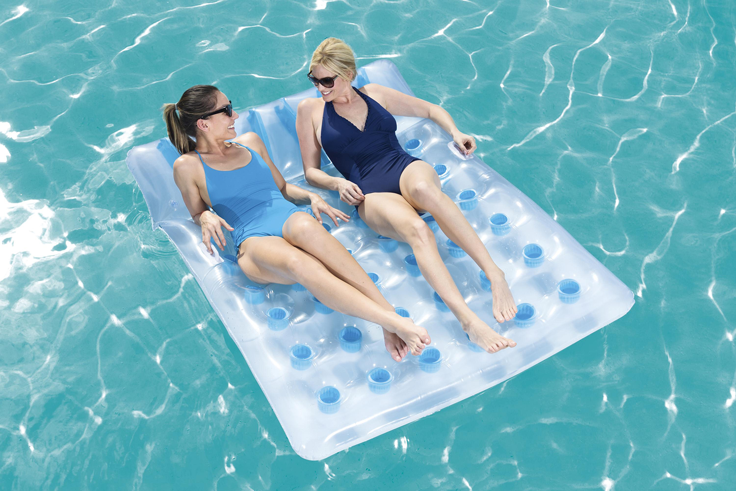 Bestway® 6'4" x 56"/1.93m x 1.42m Double Beach Bed Lounge