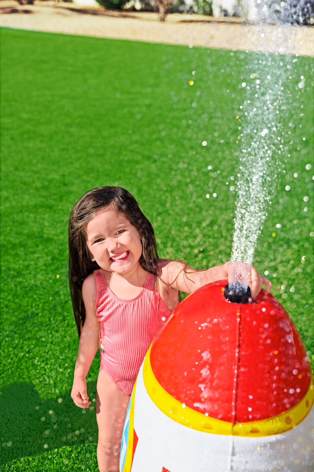 Space Blast™ Wassersprinkler 64 x 61 x 102 cm